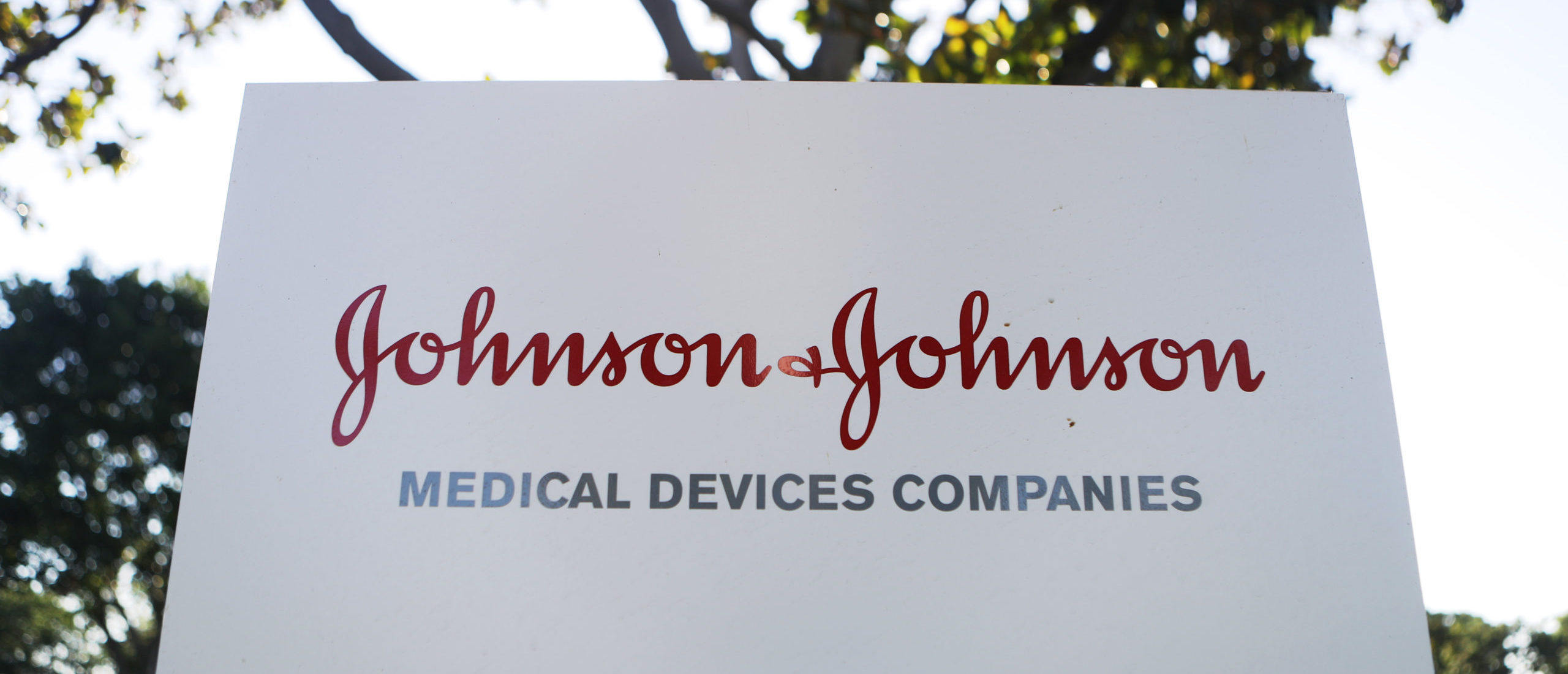 Johnson & Johnson отравление газеты. Johnson co.