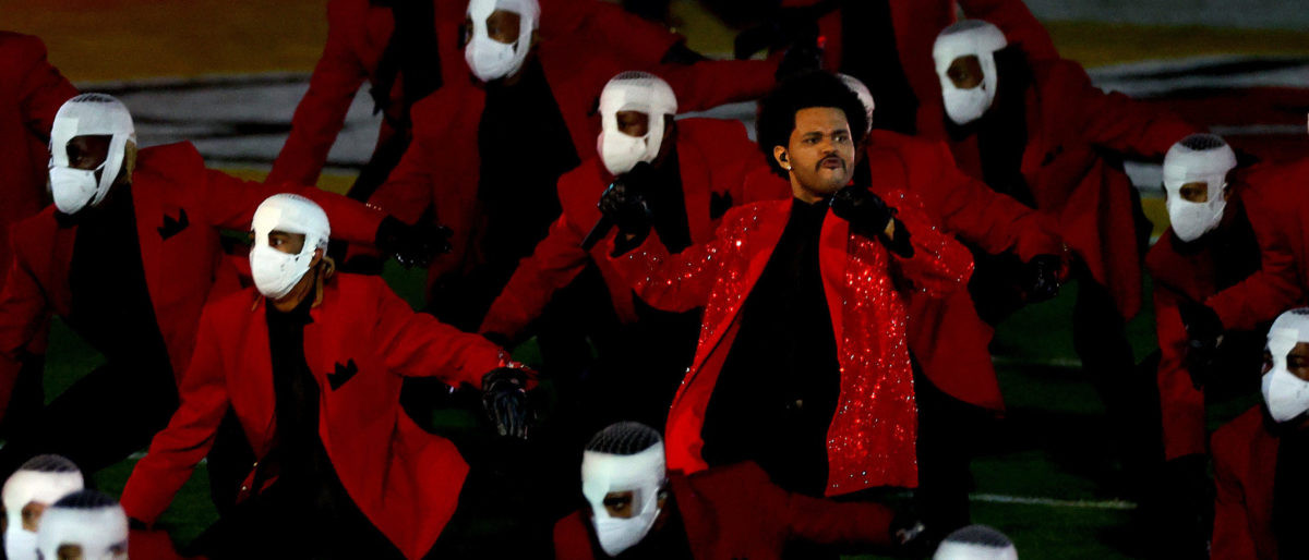 The Weeknd Reveals the Meaning Behind Full-Face Bandages During Super Bowl  Halftime Show