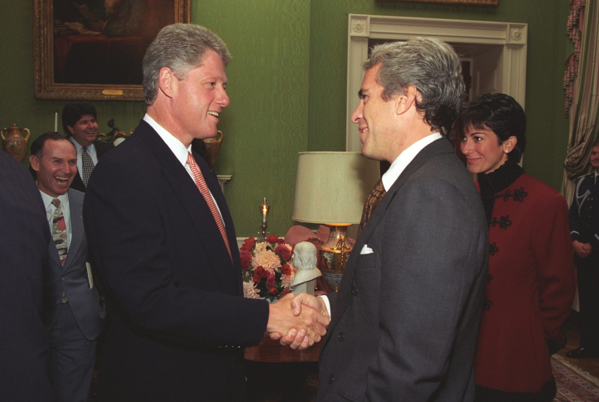 Bill Clinton Silent On Photos Showing Epstein Maxwell Visiting Him In The White House The 1204