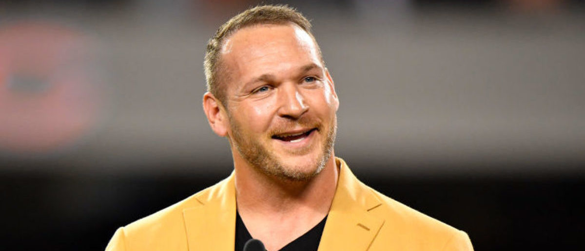 Brian Urlacher hints some CTE claims are made up for money