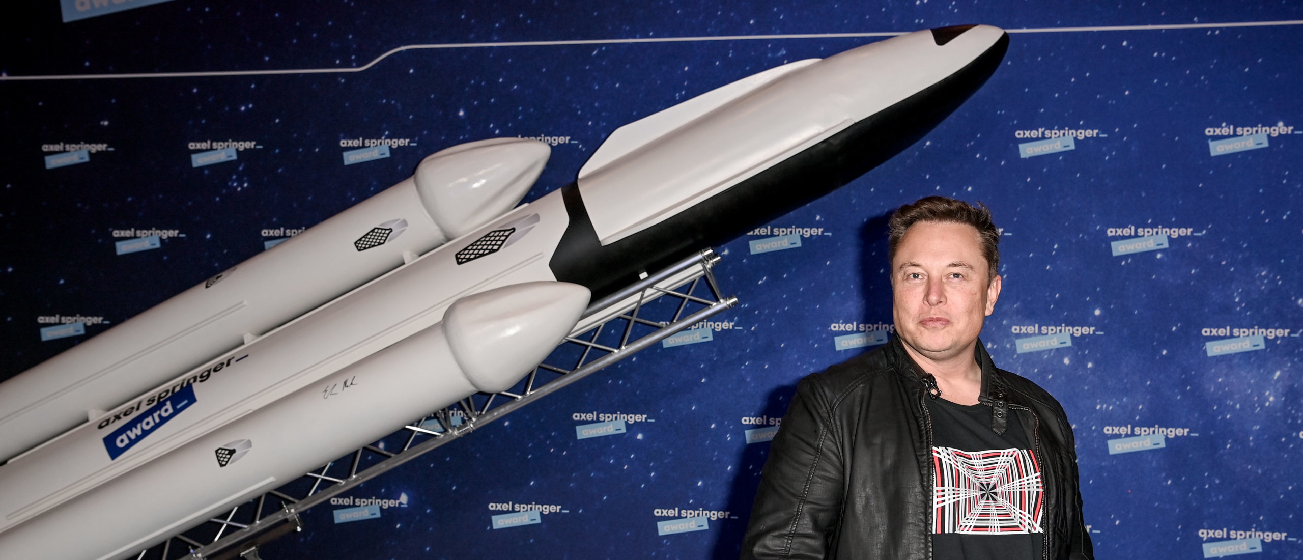 Elon musk shows rocket porn