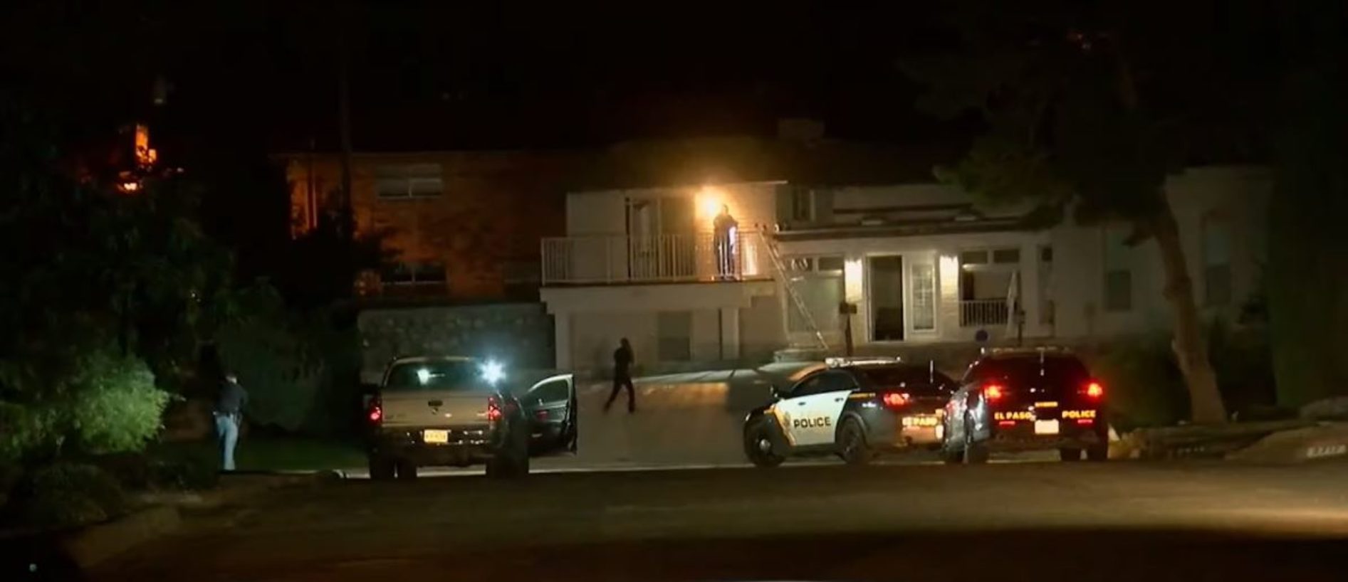 Police investigate an incident in which a machete-wielding homeowner slashed a would-be burglar in El Paso, Texas. (Screenshot/YouTube/KVIA ABC-7)