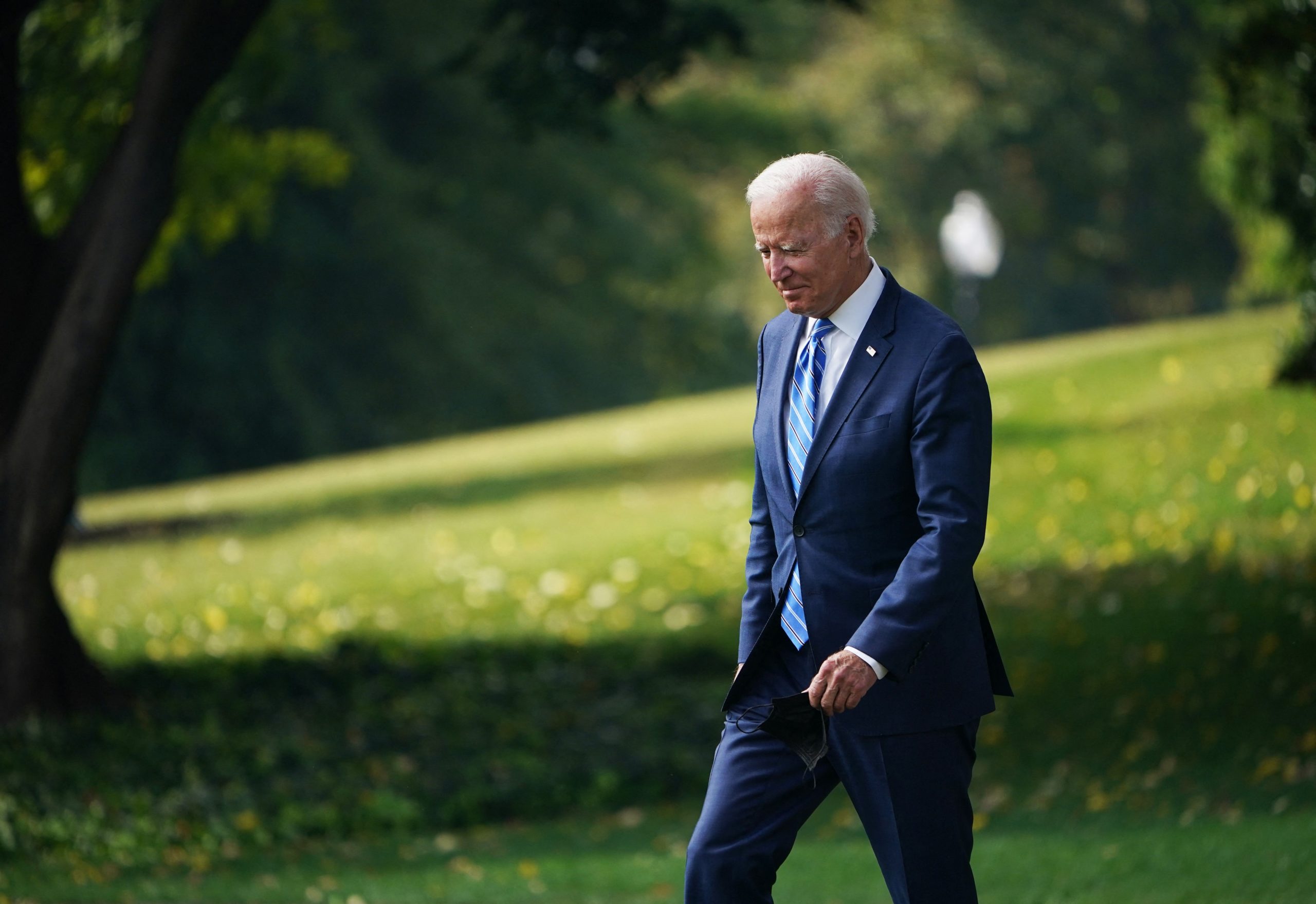 US President Joe Biden departs the White House in Washington, DC, from the South Lawn, on October 5, 2021. - Biden is travelling to Michigan to speak about his infrastructure bill and Build Back Better agenda. (Photo by MANDEL NGAN / AFP) (Photo by MANDEL NGAN/AFP via Getty Images)