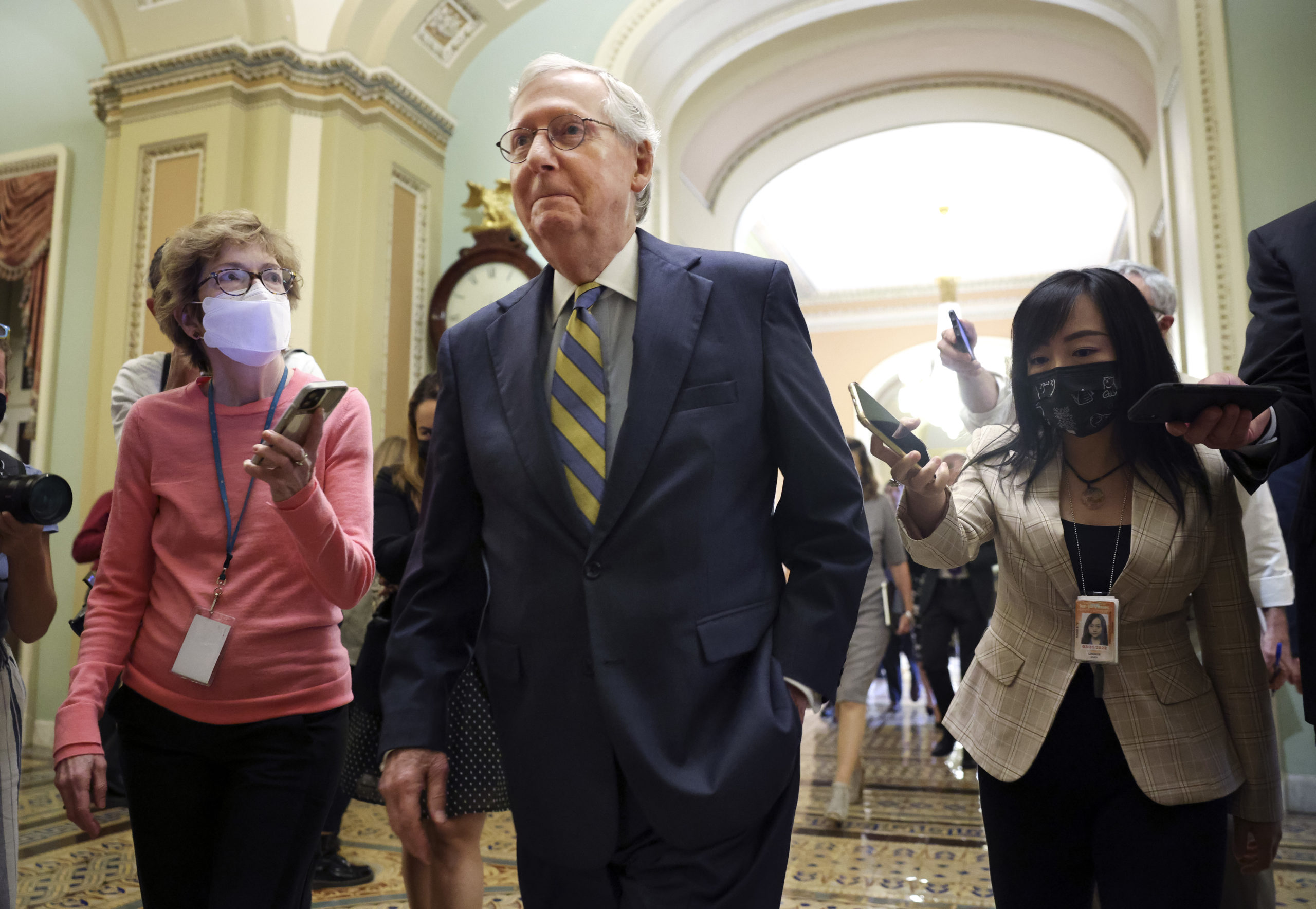 WASHINGTON, DC - OCTOBER 06: Senate Minority Leader Mitch McConnell (R-KY) walks to the Senate Chambers at the U.S. Capitol on October 06, 2021 in Washington, DC. (Photo by Kevin Dietsch/Getty Images)