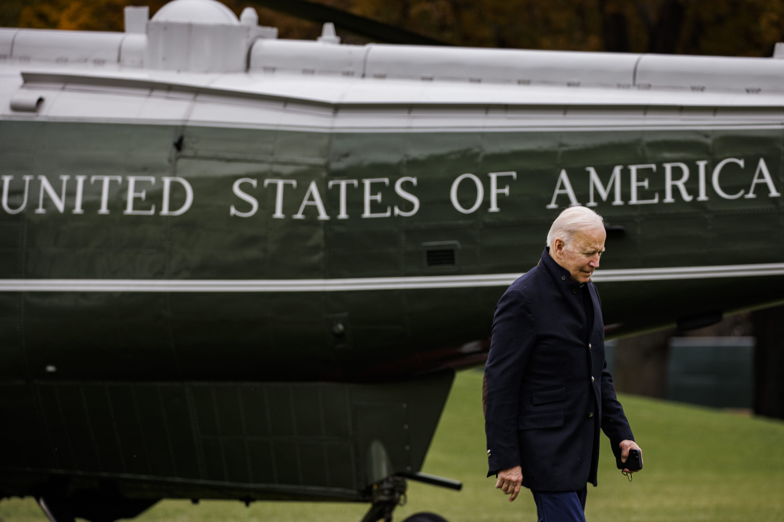 WASHINGTON, DC - NOVEMBER 21: U.S. President Joe Biden walks to the West Wing from Marine One on the South Lawn off the White House on November 21, 2021 in Washington, DC. The President spent the weekend at his home in Wilmington, DE. (Photo by Samuel Corum/Getty Images)
