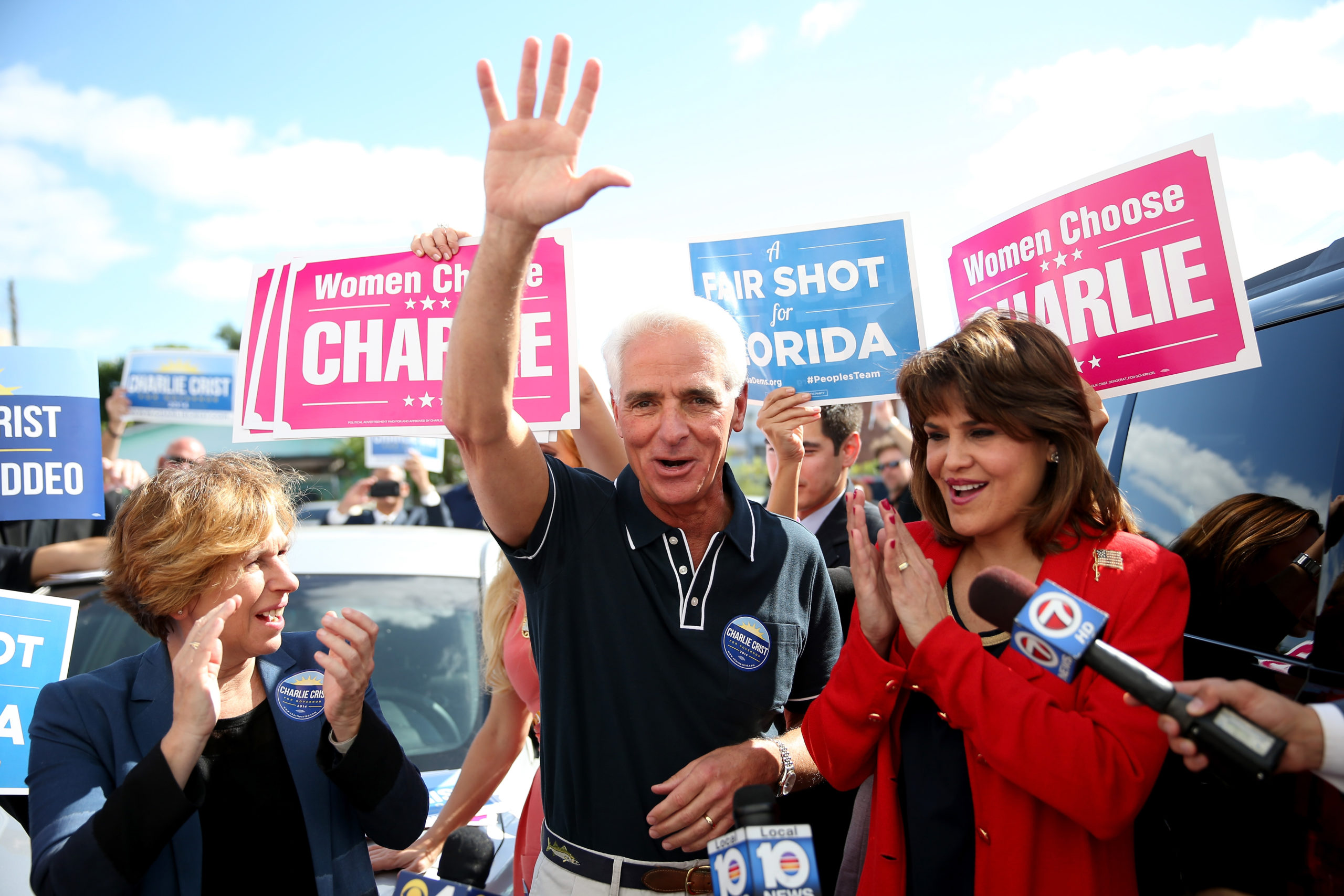 Gubernatorial Candidate Charlie Crist Campaigns In Final Days Before Election Day