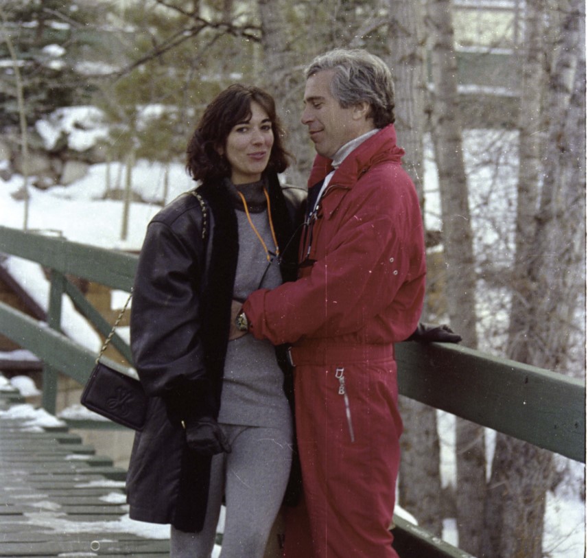 Jeffrey Epstein embraces Ghislaine Maxwell in newly released photos [SDNY]