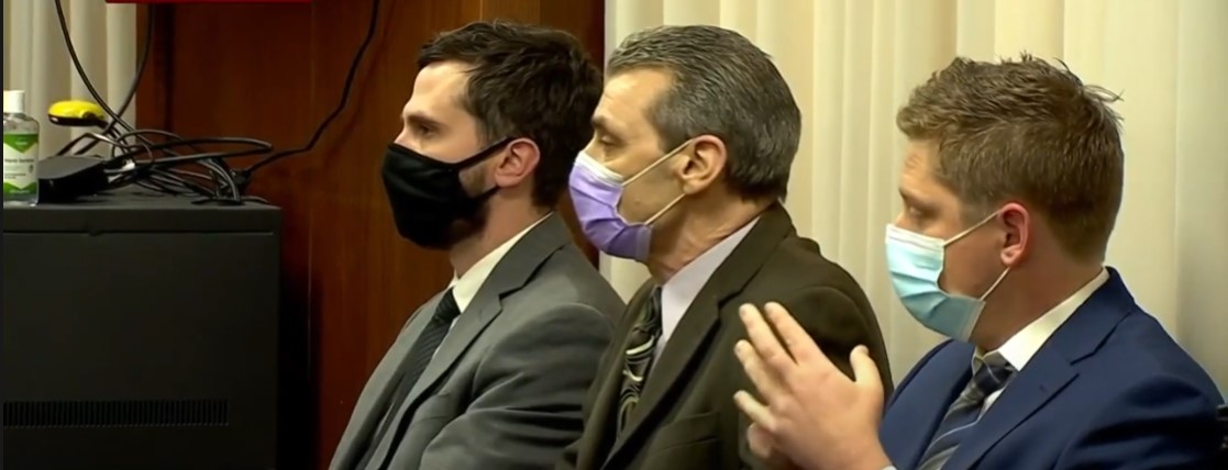 Hashagen III with his attorneys (Screenshot/News 9 YouTube via YouTube)