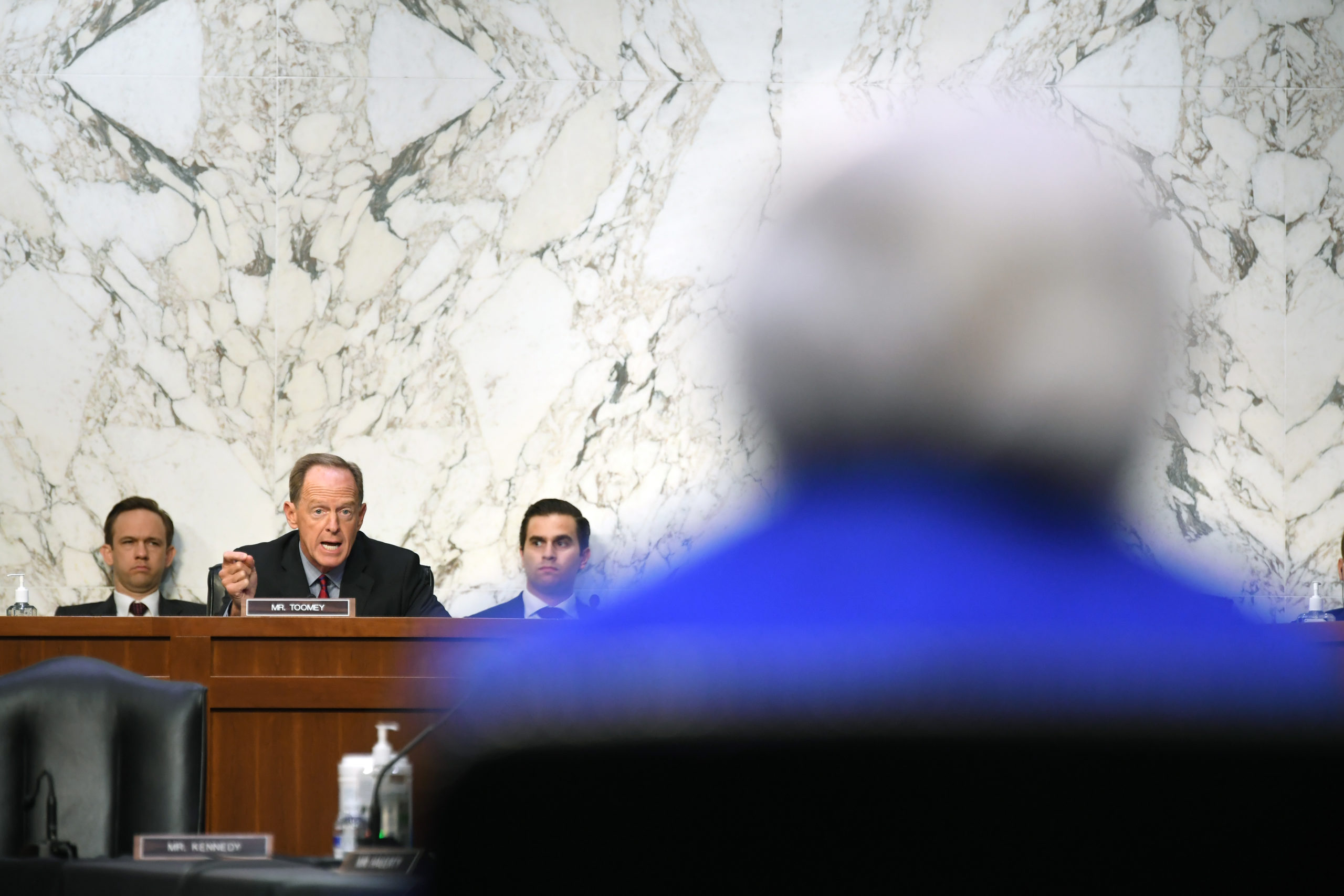Sen. Pat Toomey questions Treasury Secretary Janet Yellen during a Senate Banking Committee hearing on Sept. 28. (Matt McClain/Pool/Getty Images)
