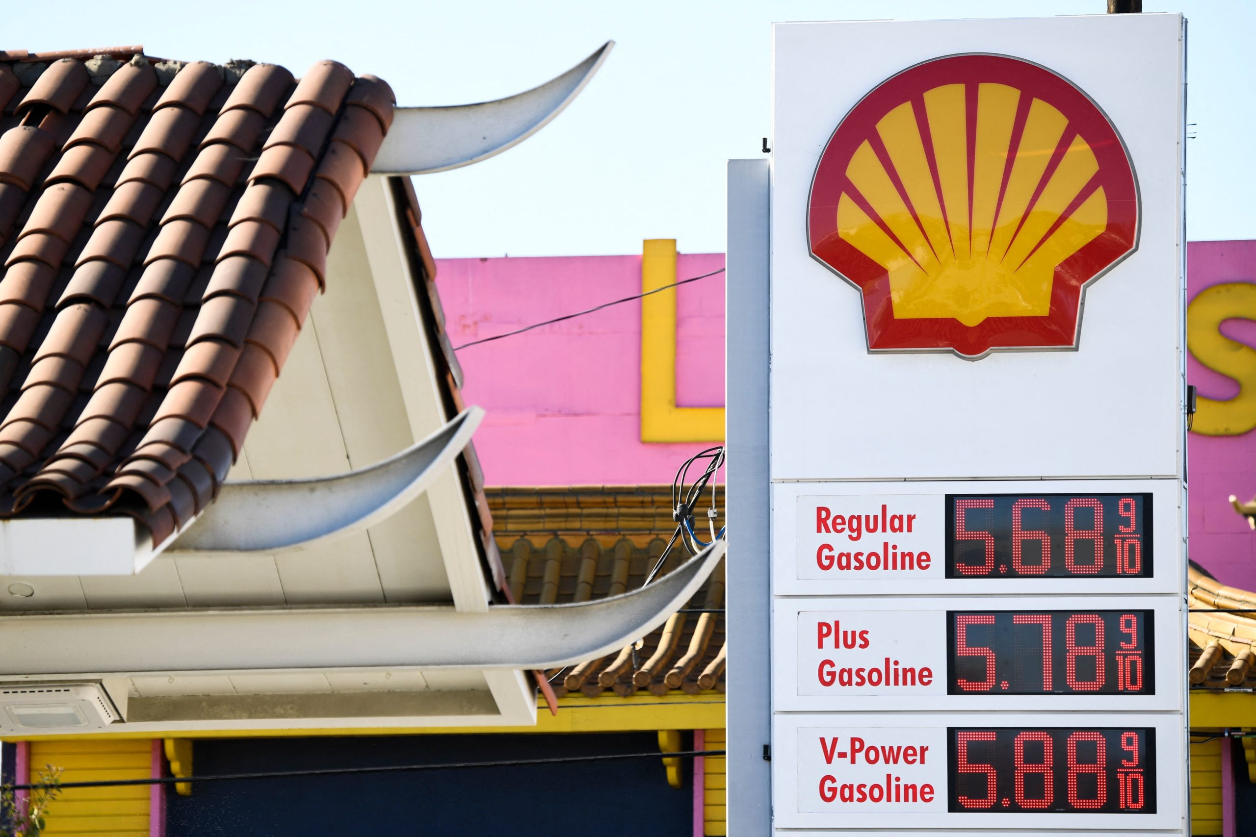Gasoline prices surpass $5 per gallon in Los Angeles, California, on Feb. 17. (Patrick T. Fallon/AFP via Getty Images)