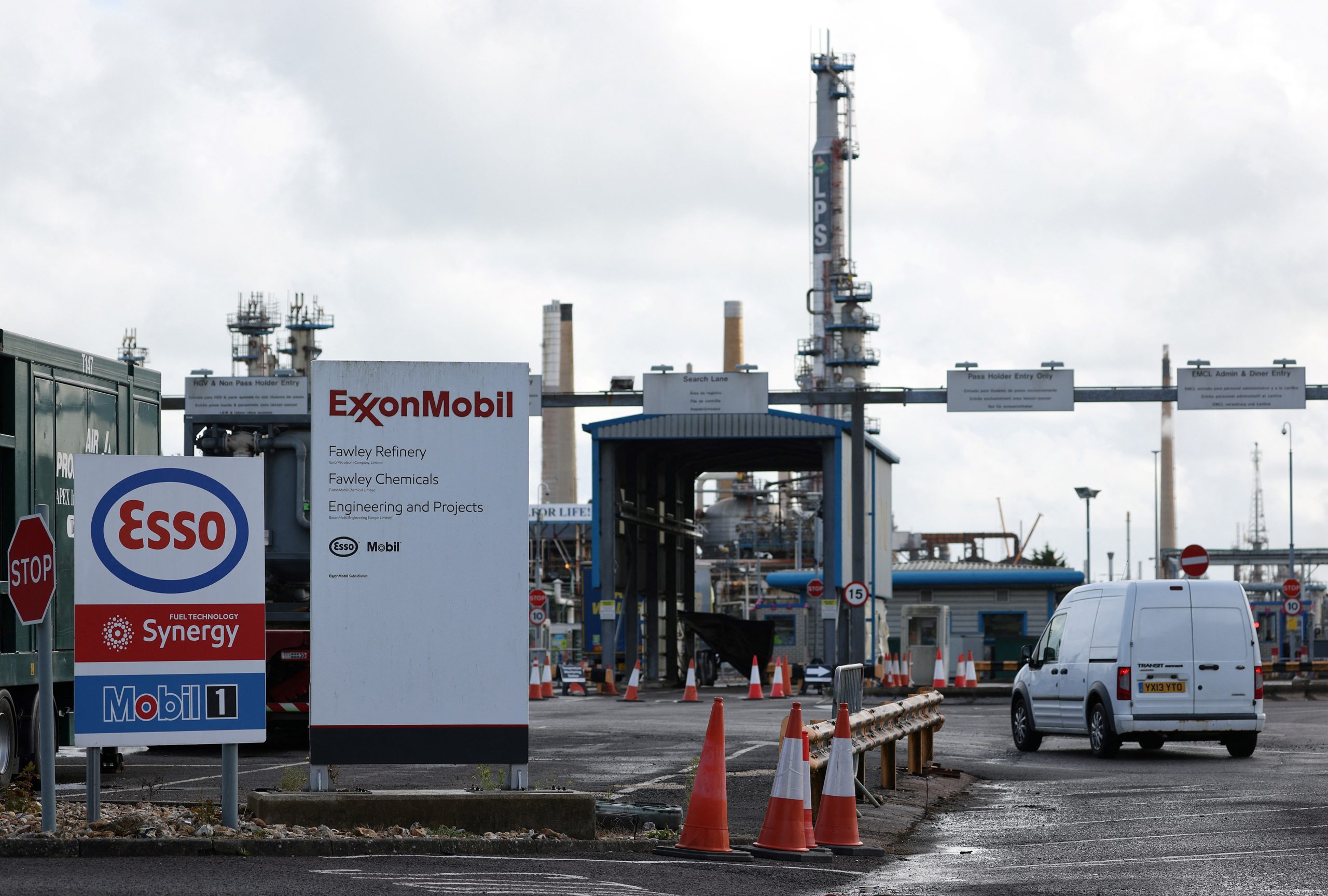 The ExxonMobil Esso Oil refinery is pictured in Fawley, England on Oct. 4. (Adrian Dennis/AFP via Getty Images)