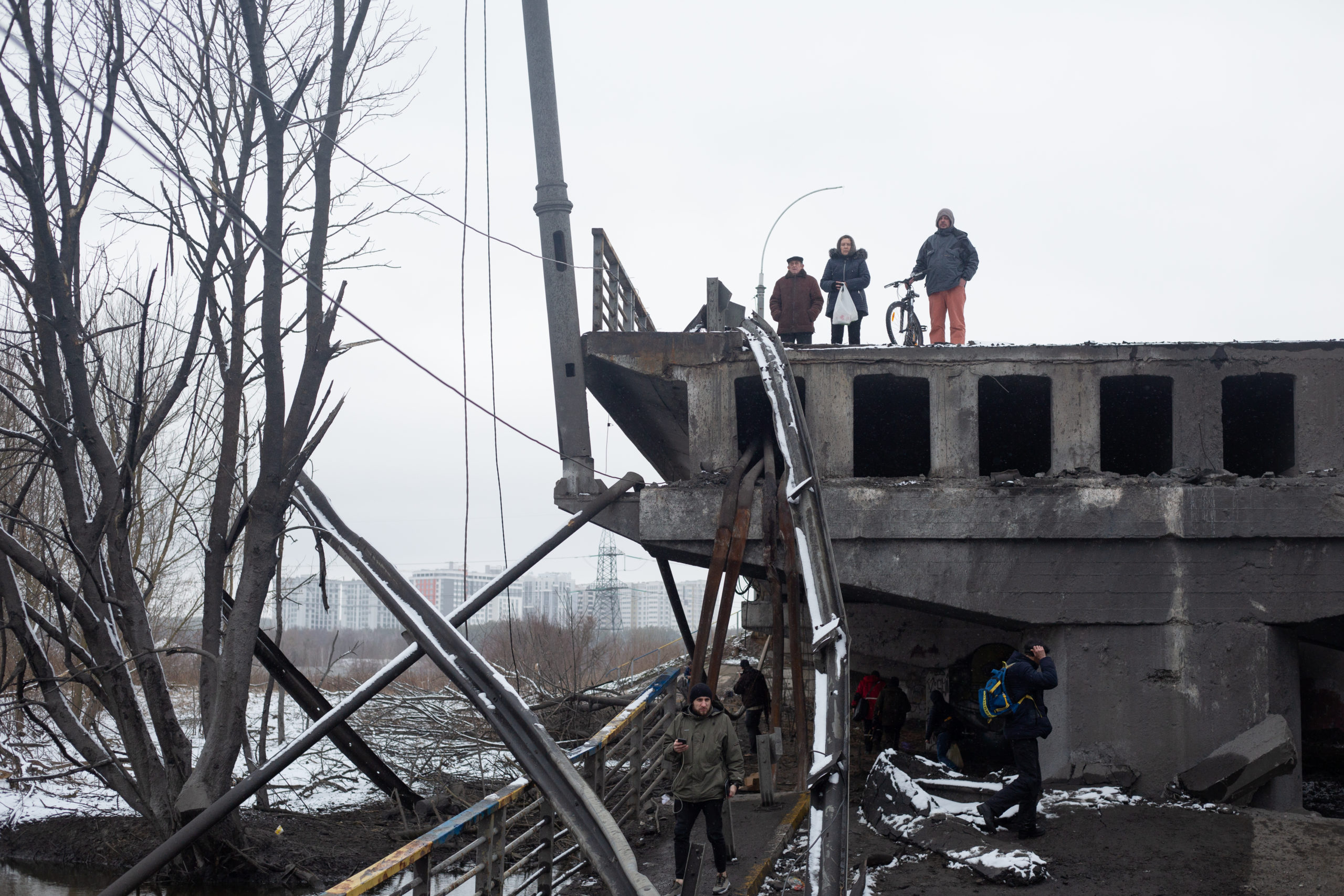 IRPIN, UKRAINE - MARCH 1: A view of a destroyed bridge on March 1, 2022 in Irpin, Ukraine. Russian forces continued to advance on the Ukrainian capital of Kyiv as their invasion of its western neighbor entered its sixth day. Intense battles also continue in Ukraine's other major cities. (Photo by Anastasia Vlasova/Getty Images)