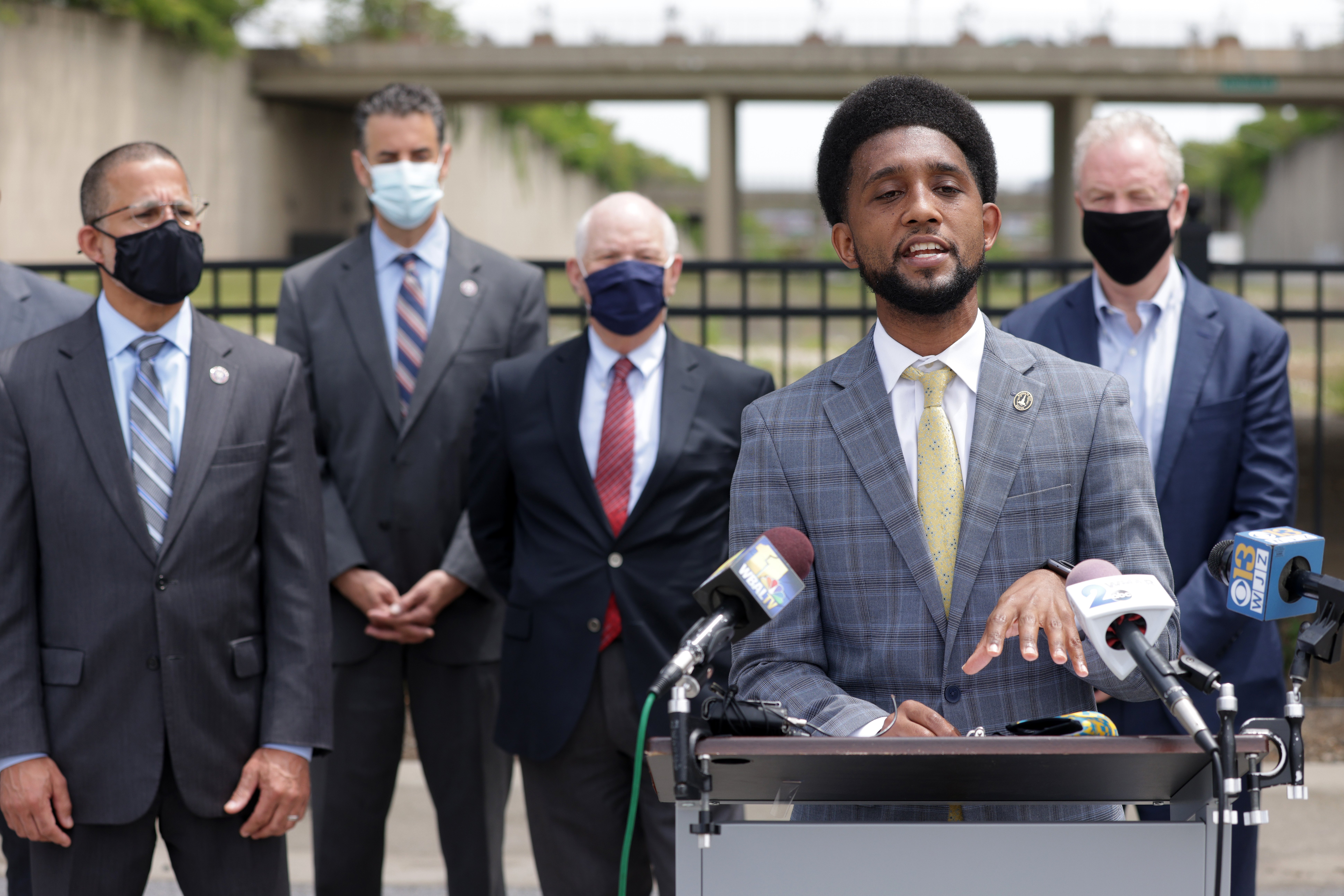 Baltimore Mayor Brandon Scott speaks on May 17, 2021 in Baltimore, Maryland. Scott is currently suing Big Oil firm BP for allegedly misleading the public about climate change. (Alex Wong/Getty Images)