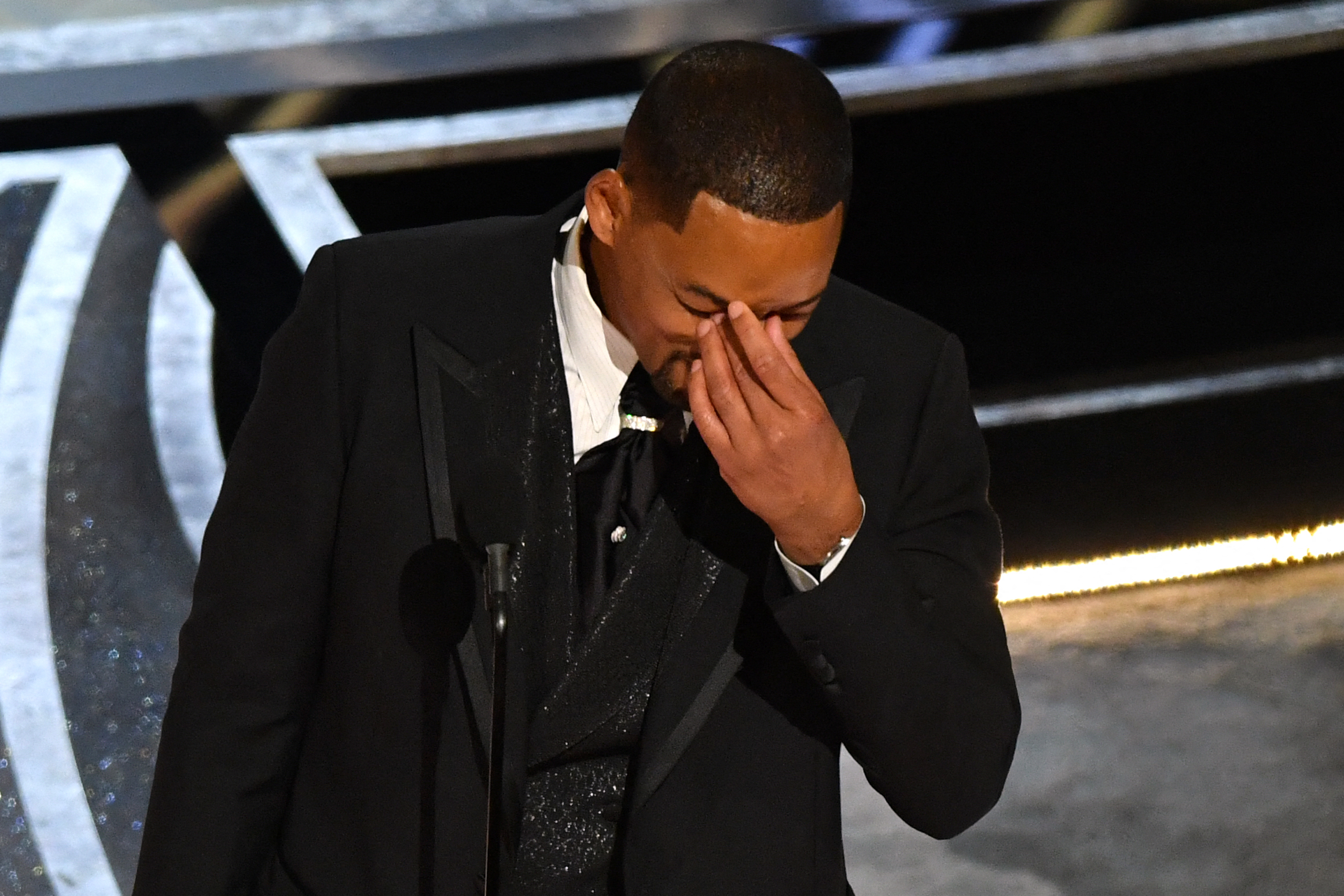 Will Smith accepts the award for Best Actor in a Leading Role for "King Richard" onstage during the 94th Oscars in Hollywood, California on March 27, 2022. (Photo by Robyn Beck / AFP) (Photo by ROBYN BECK/AFP via Getty Images