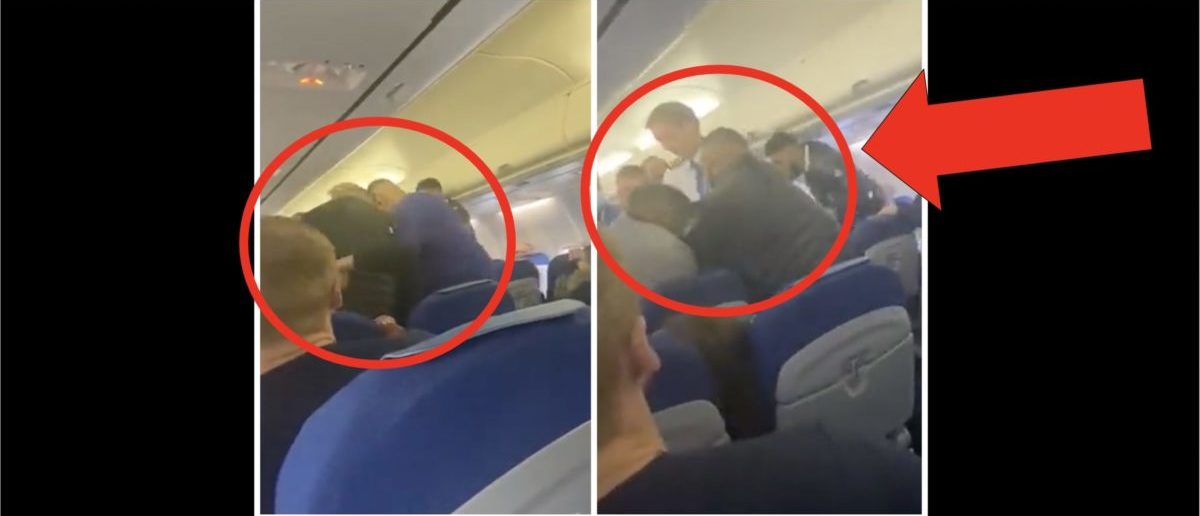 Video viral muestra pelea masiva en un avión