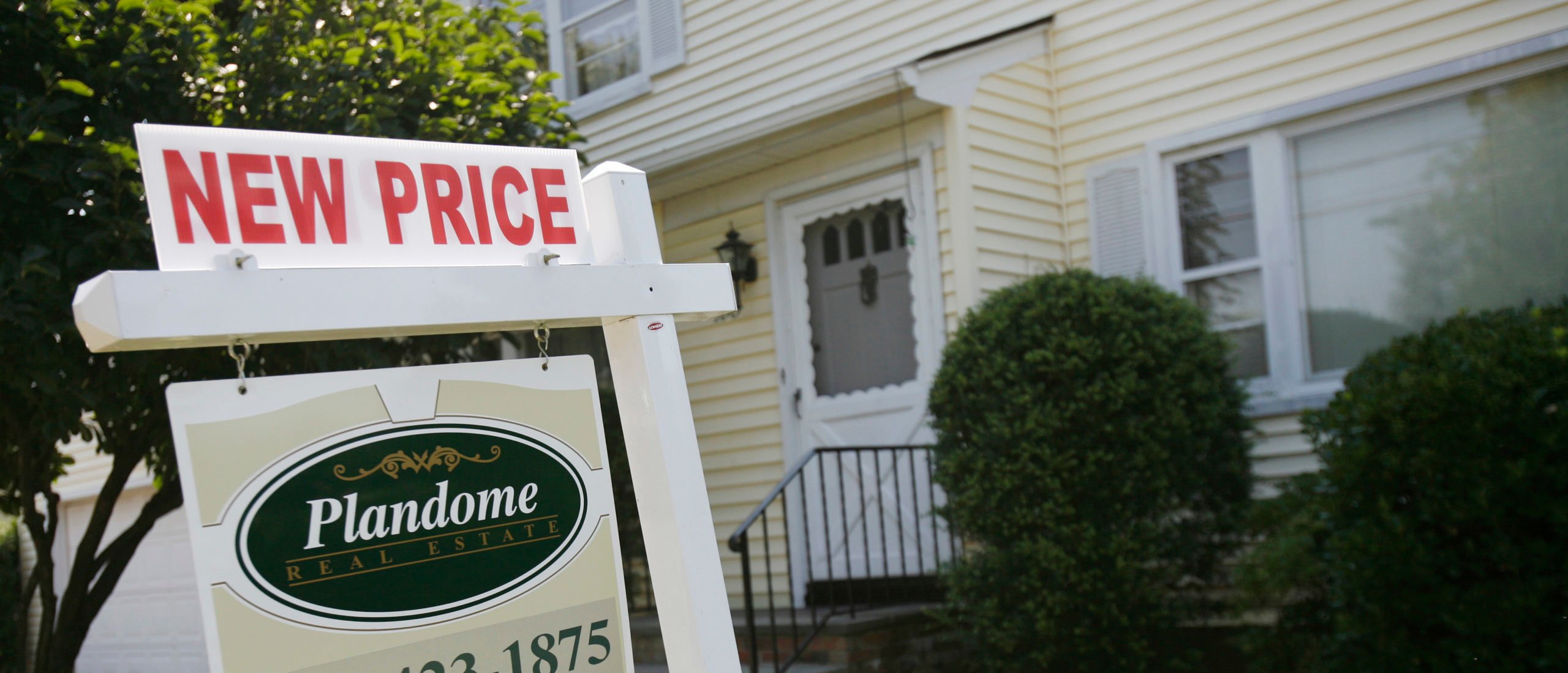 REPORT: Some Homebuyers Lost More Than $100,000 In Purchasing Power In One Year