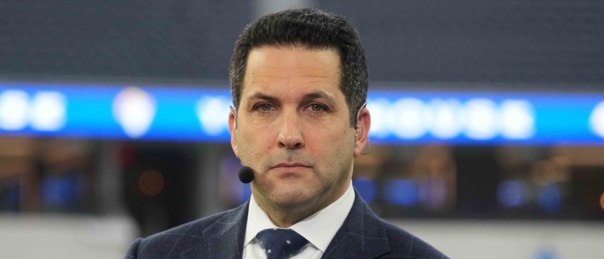 Adam Schefter on X: The get-in price on ⁦@TickPick⁩ for Super Bowl LVI has  dropped 42% since the matchup was announced. $6,434: Get-in price on  Sunday, January 30th $3,723: Get-in price as