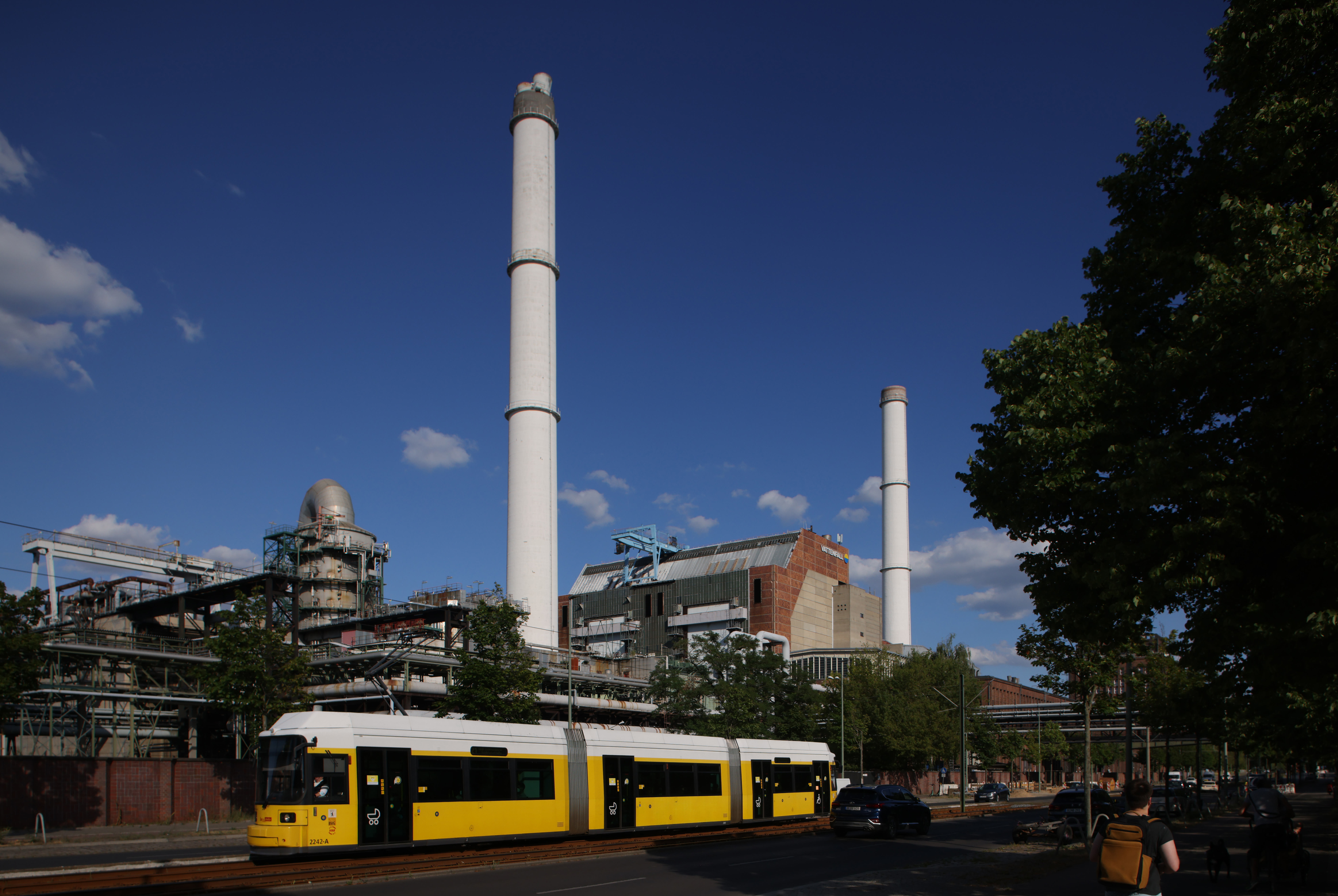 A city tram passes by the Klingenberg natural gas-powered thermal power station on July 04, 2022 in Berlin, Germany. Germany still receives a large portion of its natural gas from Russia. Russian authorities have recently reduced the flow of gas arriving through pipelines to Germany and other European countries significantly, prompting the German government to issue warnings of possible shortages, especially for this coming winter. Germany is seeking to ween itself off Russian energy imports in order to punish Russia for its ongoing war in Ukraine. The Klingenberg plant is operated by Swedish energy supplier Vattenfall. (Photo by Sean Gallup/Getty Images)