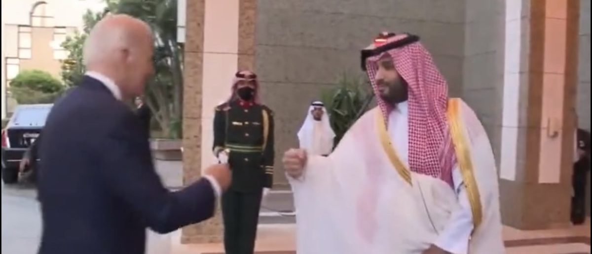 Саудовская аравия правда. Шейх Салман Саудовской Аравии. Байден в Саудовской Аравии 2022. Принц Мухаммед Бен Салман.