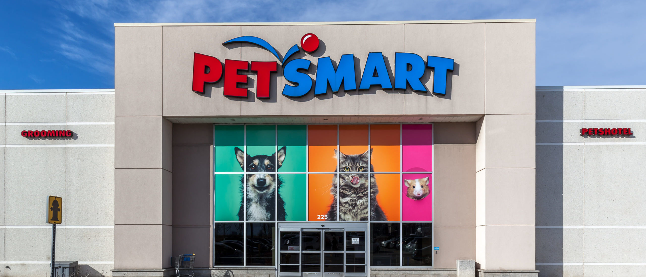 Dog Owner Sues PetSmart, Claims Staff Suffocated Pet During Nail