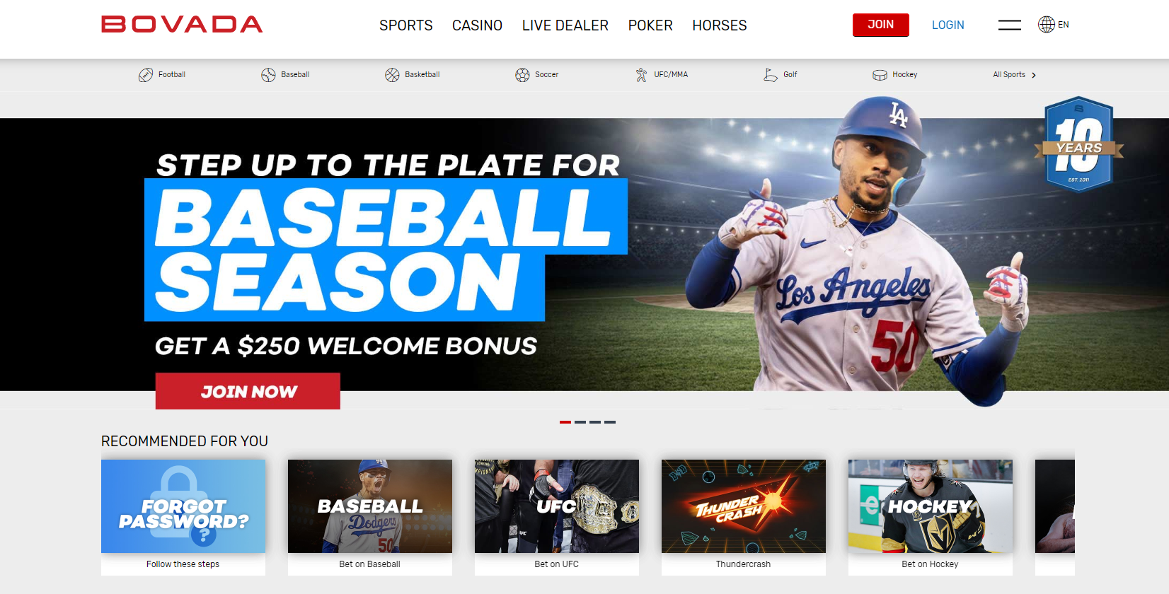 Los Angeles baseball player giving a thumbs up Bovada website online bonus codes | Online Casinos with No Deposit Bonus Codes 2022