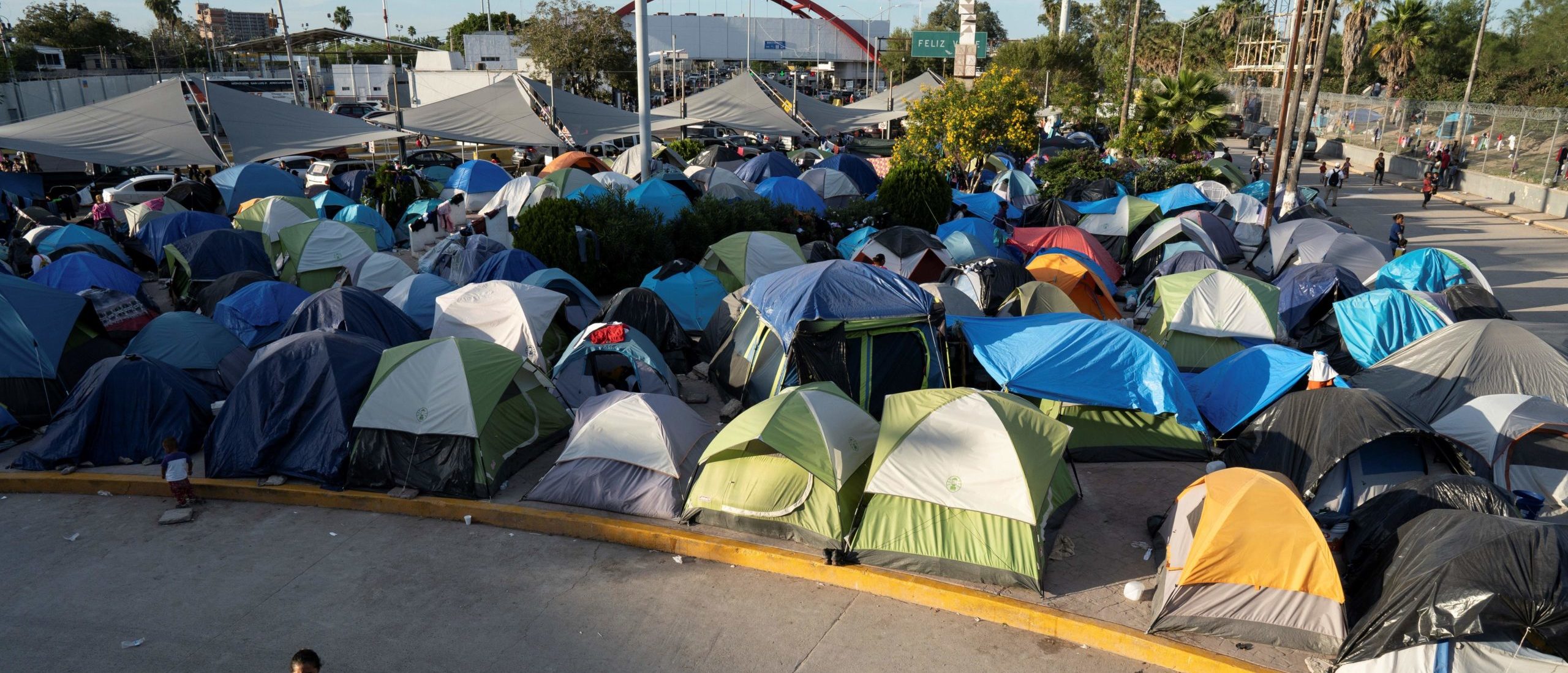 New York Begins Construction Of A Tent City To House Illegal Migrants The Daily Caller