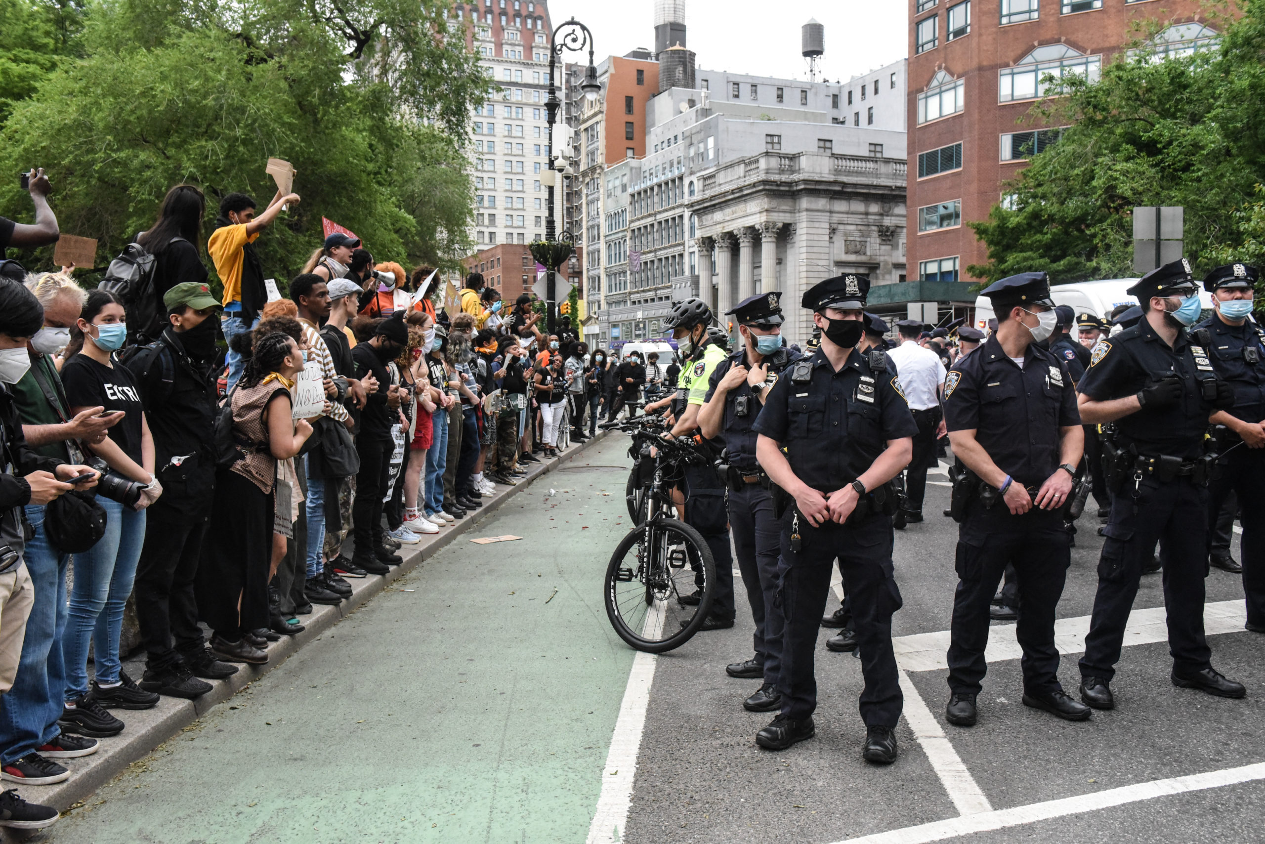 NEW YORK, NY - MAY 28: Protesters clash with police during a rally against the death of Minneapolis, Minnesota man George Floyd at the hands of police on May 28, 2020 in Union Square in New York City. Floyd's death was captured in video that went viral of the incident. Minnesota Gov. Tim Walz called in the National Guard today as looting broke out in St. Paul. (Photo by Stephanie Keith/Getty Images)
