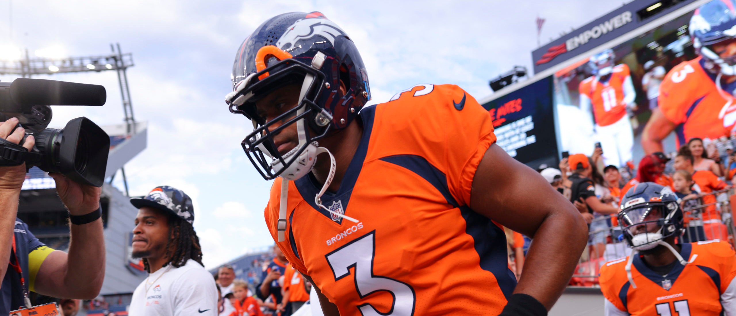 The Denver Broncos and quarterback Russell Wilson agreed on a sizable contr...
