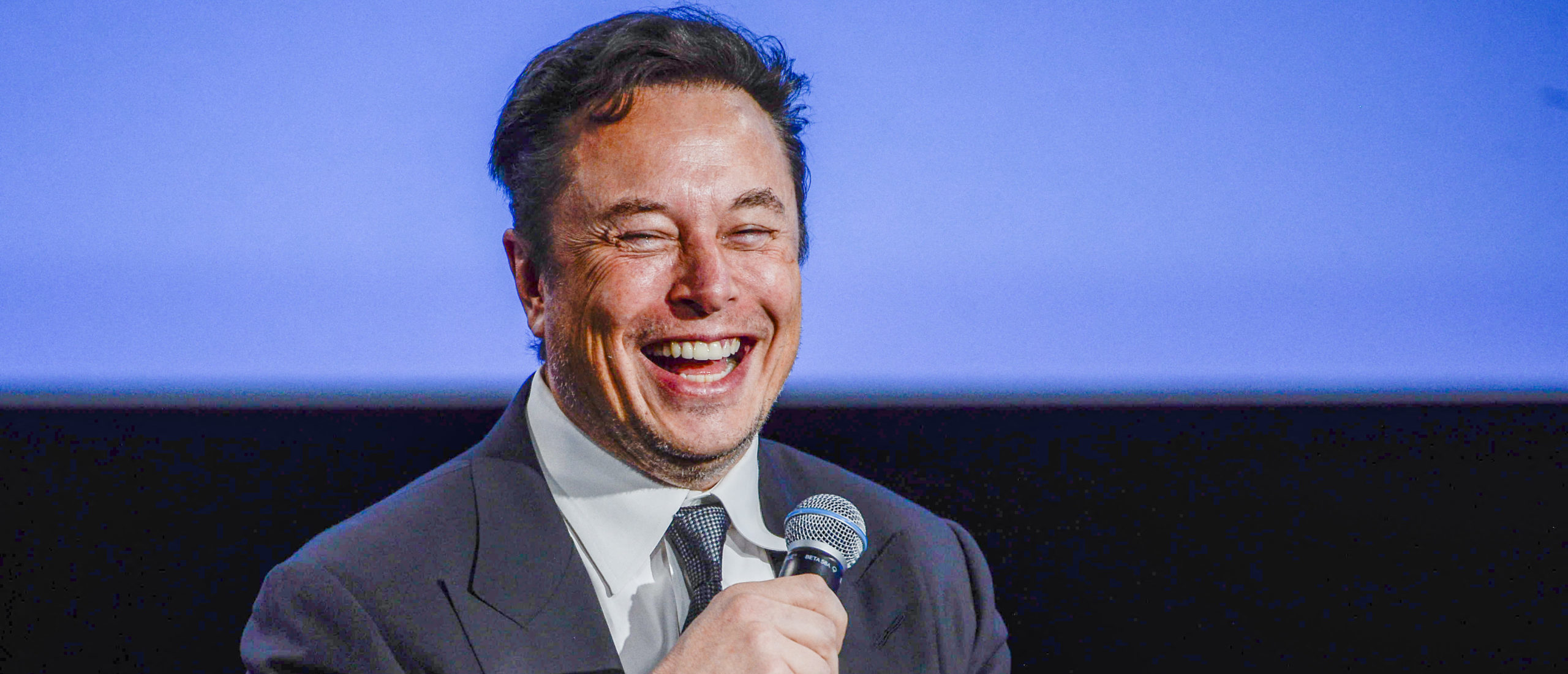 Elon Musk Finally Takes Over Twitter, Fires Top Executives