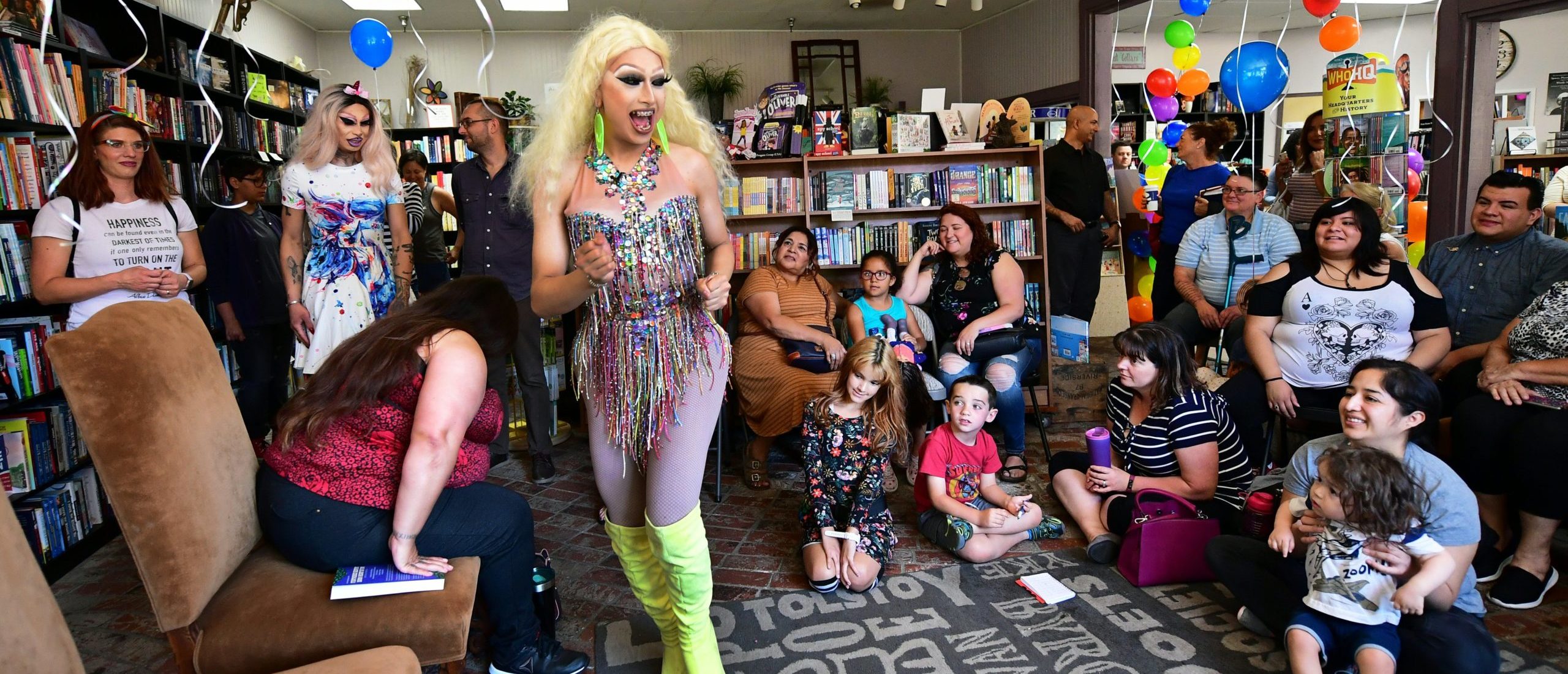 Jewish Community Center To Host Drag Queen Story Hour As Part Of ‘Family Fun’ Day