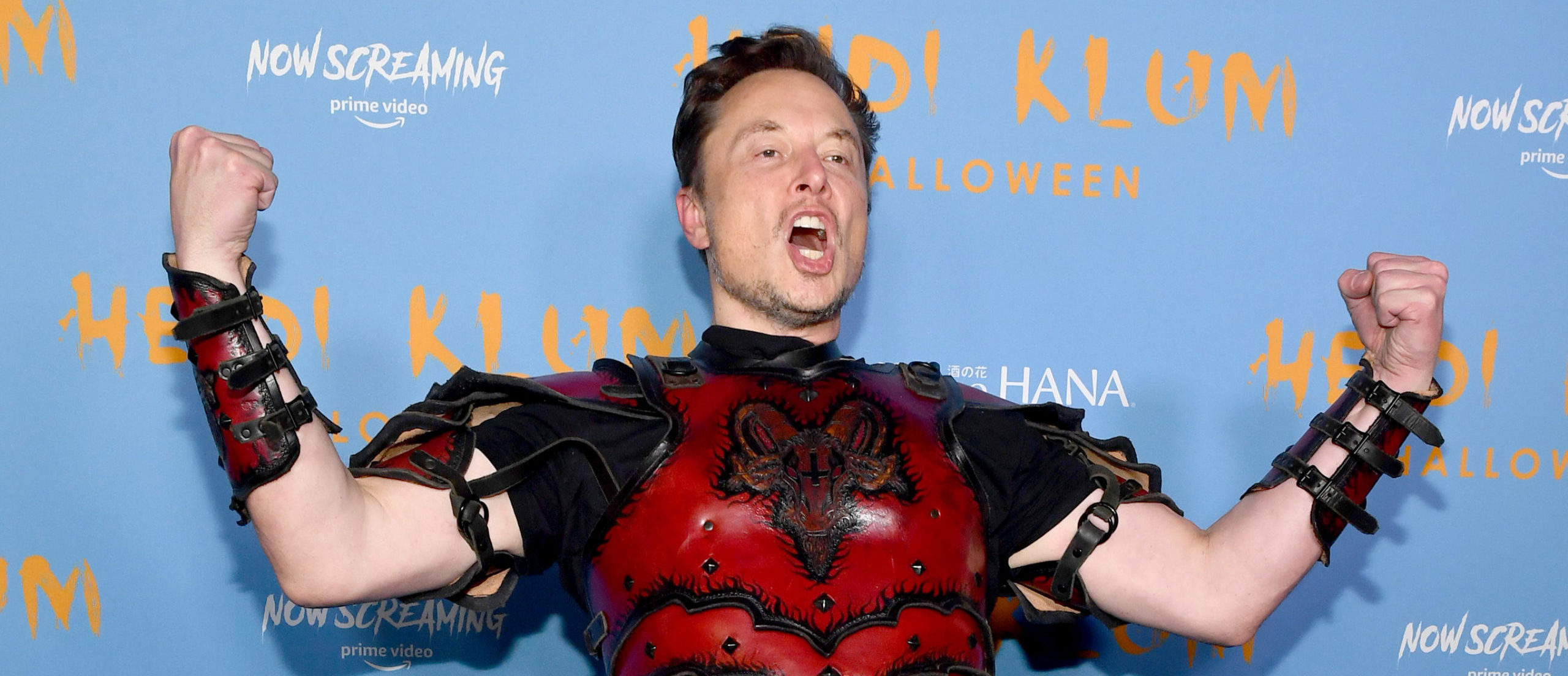 NEW YORK, NEW YORK - OCTOBER 31: Elon Musk attends Heidi Klum's 21st Annual Halloween Party presented by Now Screaming x Prime Video and Baileys Irish Cream Liqueur at Sake No Hana at Moxy Lower East Side on October 31, 2022 in New York City. (Photo by Noam Galai/Getty Images for Heidi Klum)