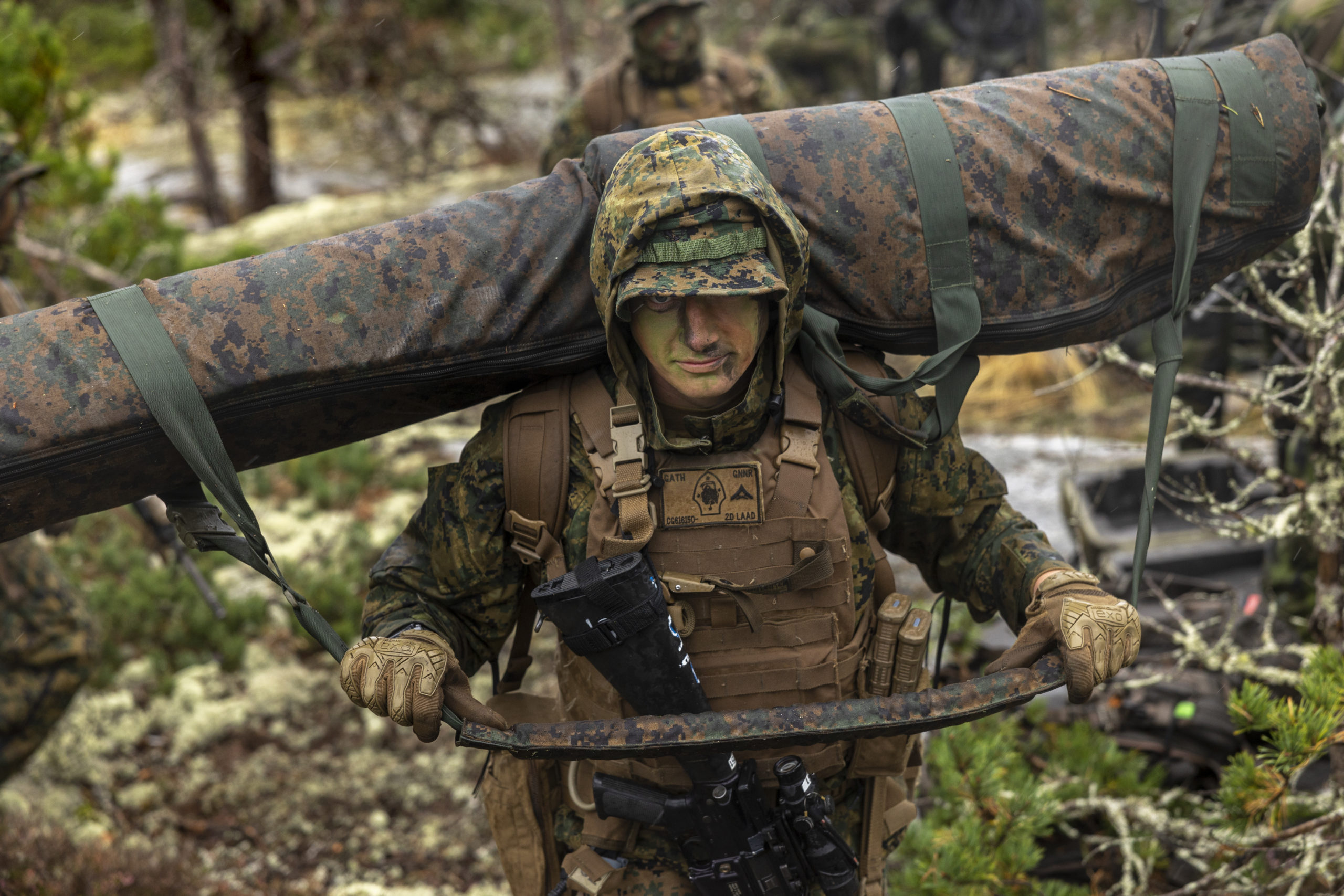 STORA SKOGSSKAR, SWEDEN - SEPTEMBER 13: A US Marine soldier during a military drill with the Swedish army and US marines on September 13, 2022 in Stora Skogsskar, Sweden. As part of Archipelago Endeavour military drill, the Swedish army and US marines join in this training for the fourth time.
