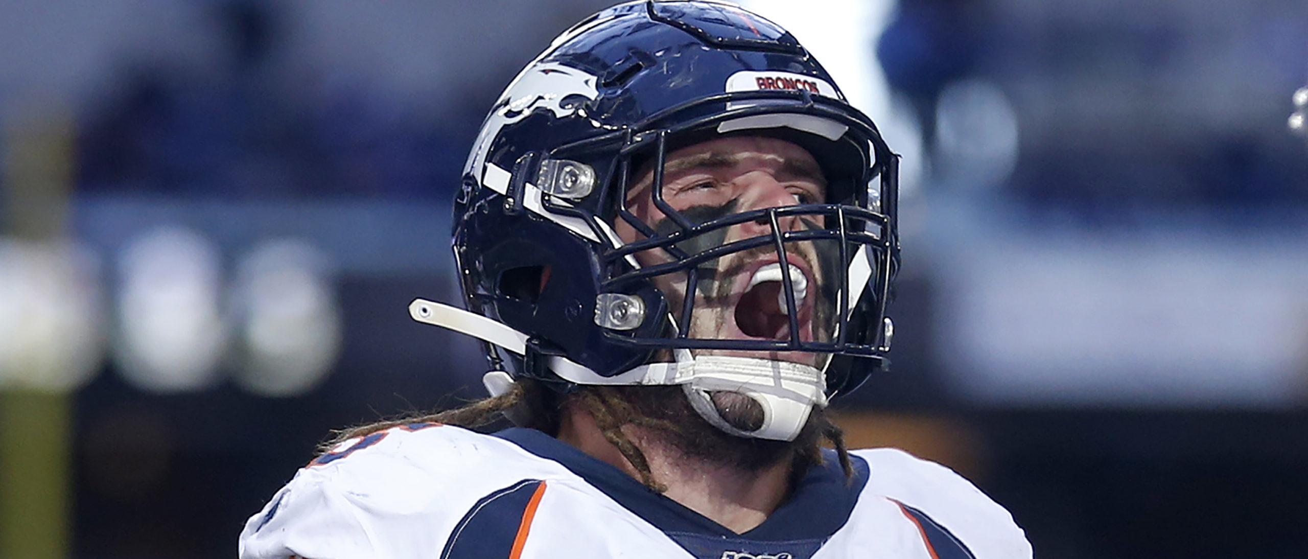 Derek Wolfe: Retired Super Bowl champion hunted a gigantic