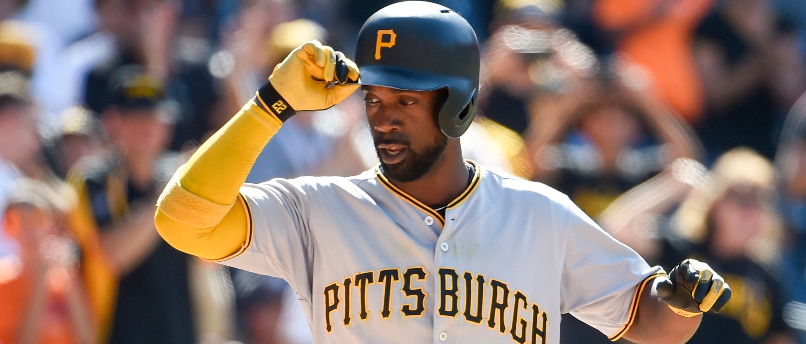He's coming home: Pirates, Andrew McCutchen agree to one-year deal