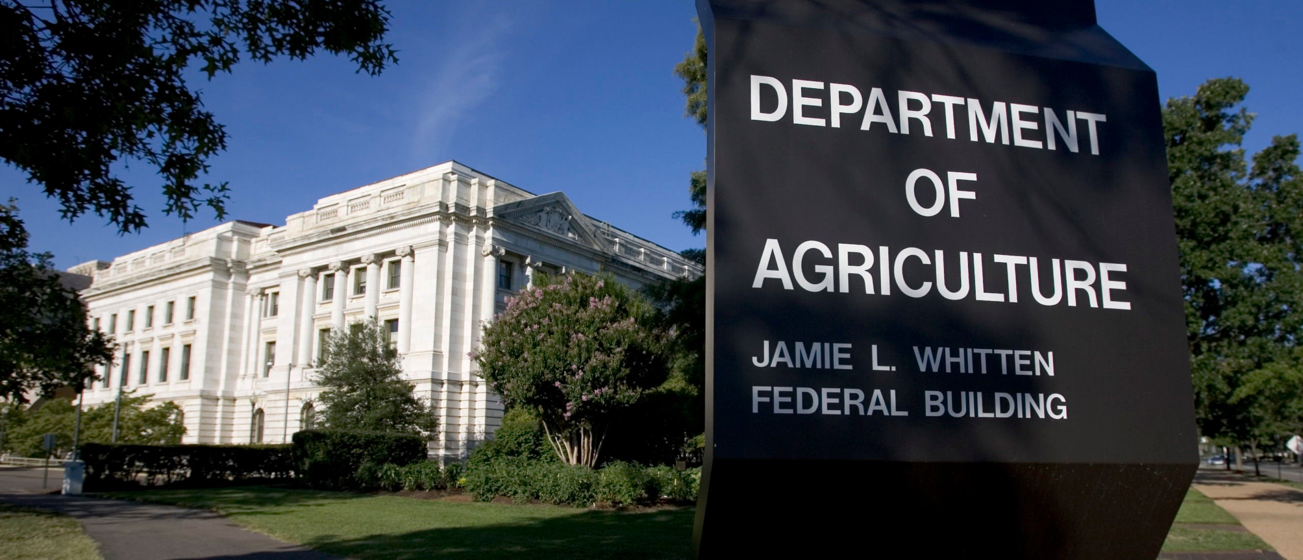 The US Department of Agriculture building is shown in Washington, DC, 21 July 2007. AFP PHOTO/SAUL LOEB (Photo by Saul LOEB / AFP) (Photo by SAUL LOEB/AFP via Getty Images)