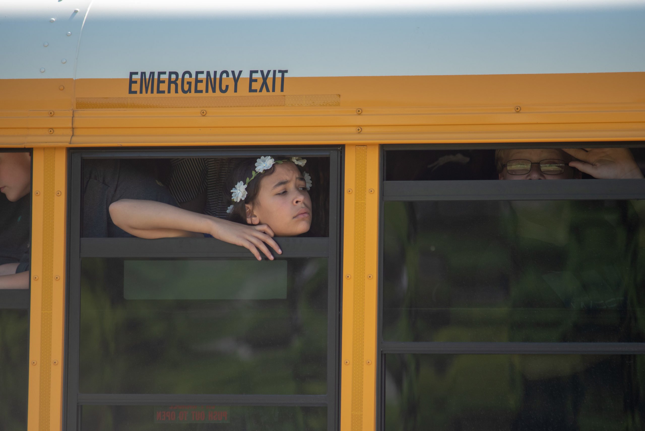 Evacuated middle school students wait on a bus outside Noblesville High School after a shooting at Noblesville West Middle School on May 25, 2018 in Noblesville, Indiana. Middle school students were taken to the high school for reunion with their parents. One teacher and one student were initially reported injured. (Photo by Kevin Moloney/Getty Images)