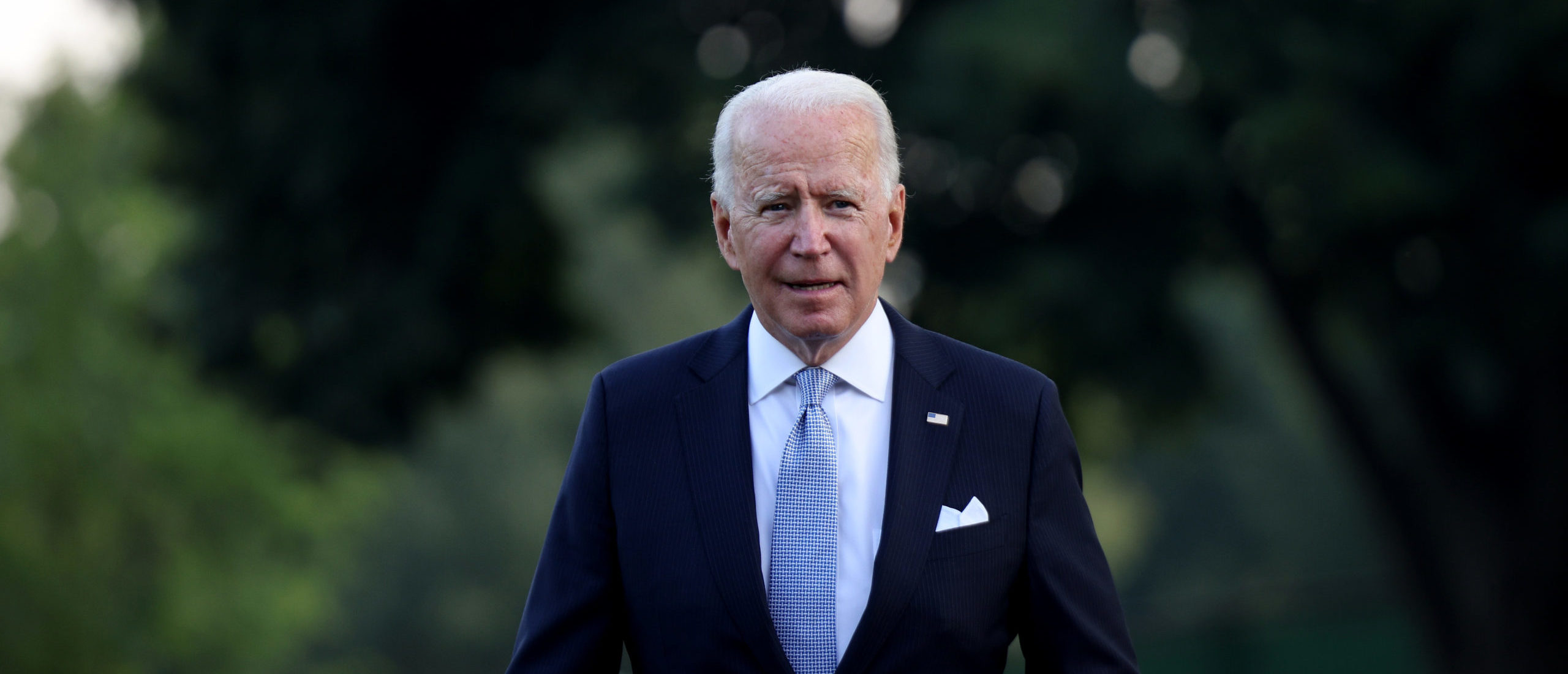 El gobierno de Biden presenta una nueva estrategia nacional para combatir el creciente antisemitismo