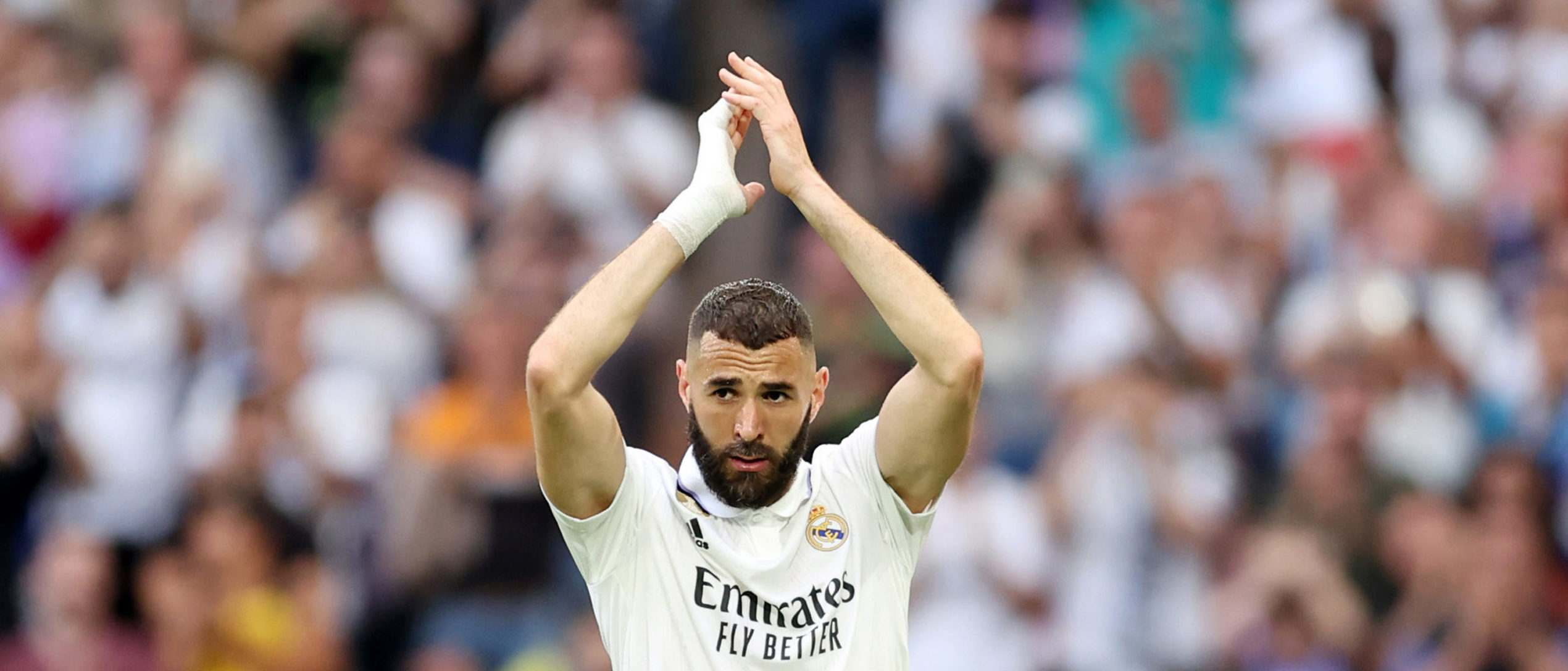 Karim Benzema applauds the fans during his last match for Real Madrid on June 04, 2023. (Photo by Florencia Tan Jun/Getty Images)
