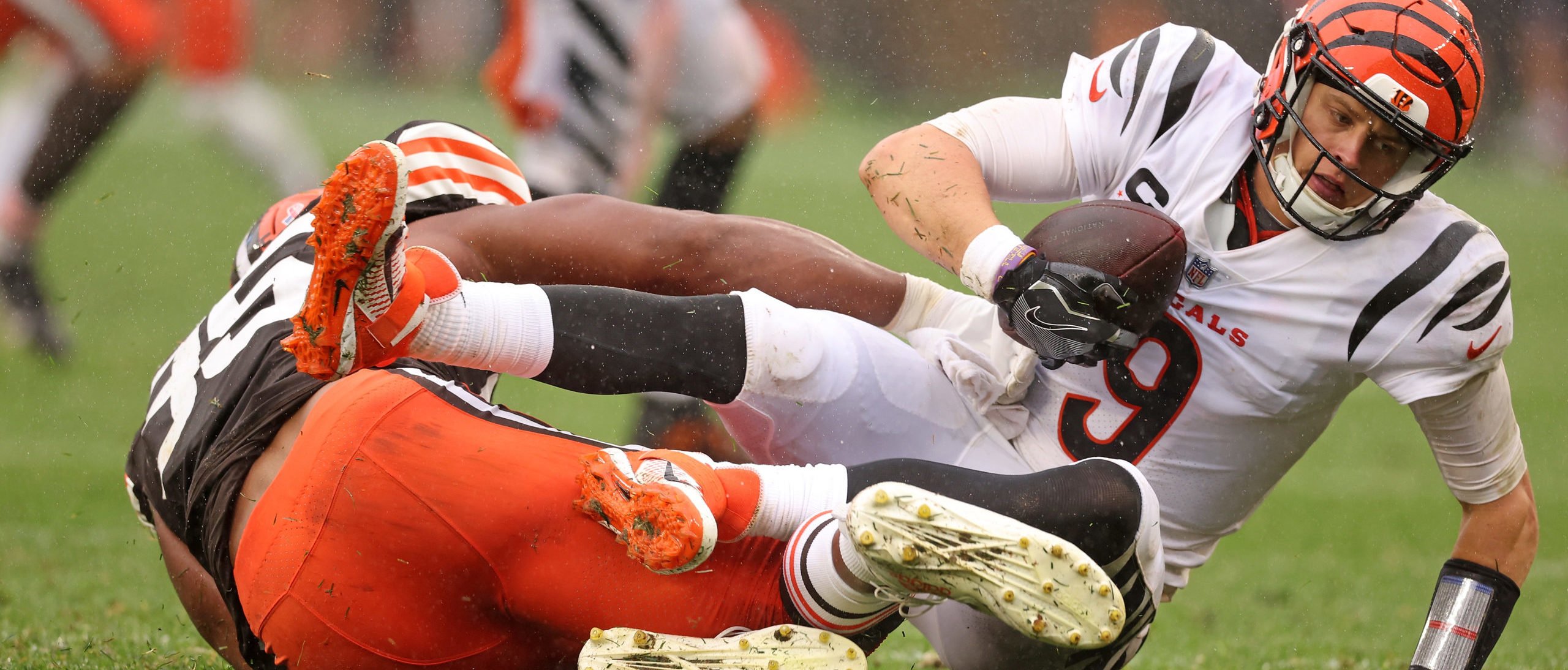 Joe Burrow Photos and Premium High Res Pictures - Getty Images