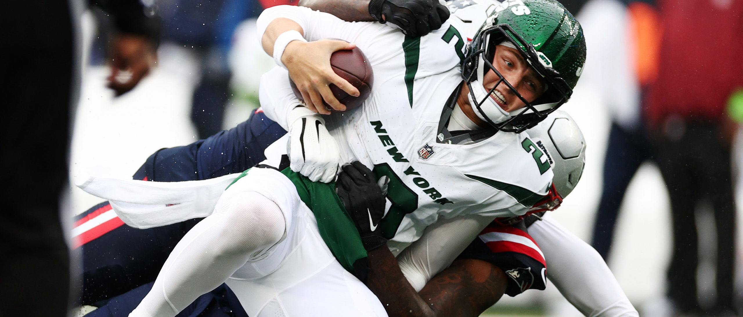 Jets Continue To Prove They're Dysfunctional After Incompetent Grounds Crew  Leaves Paint Footprints All Over End Zone