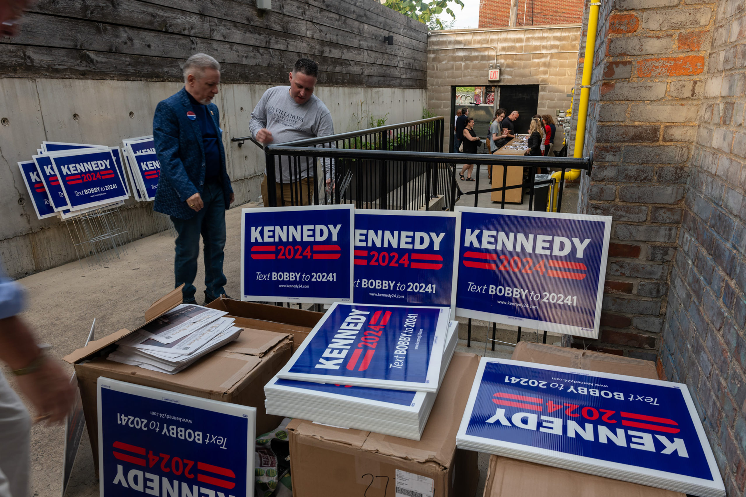 People wait for the arrival of Democratic presidential candidate Robert F. Kennedy, Jr. at a campaign event with voters in Brooklyn on August 30, 2023 in New York City. The 69-year-old Democrat is challenging President Biden in a longshot bid in the 2024 presidential race. Kennedy has been denounced by members of his family and many in the Democratic party for his fringe positions on vaccines and COVID. (Photo by Spencer Platt/Getty Images)