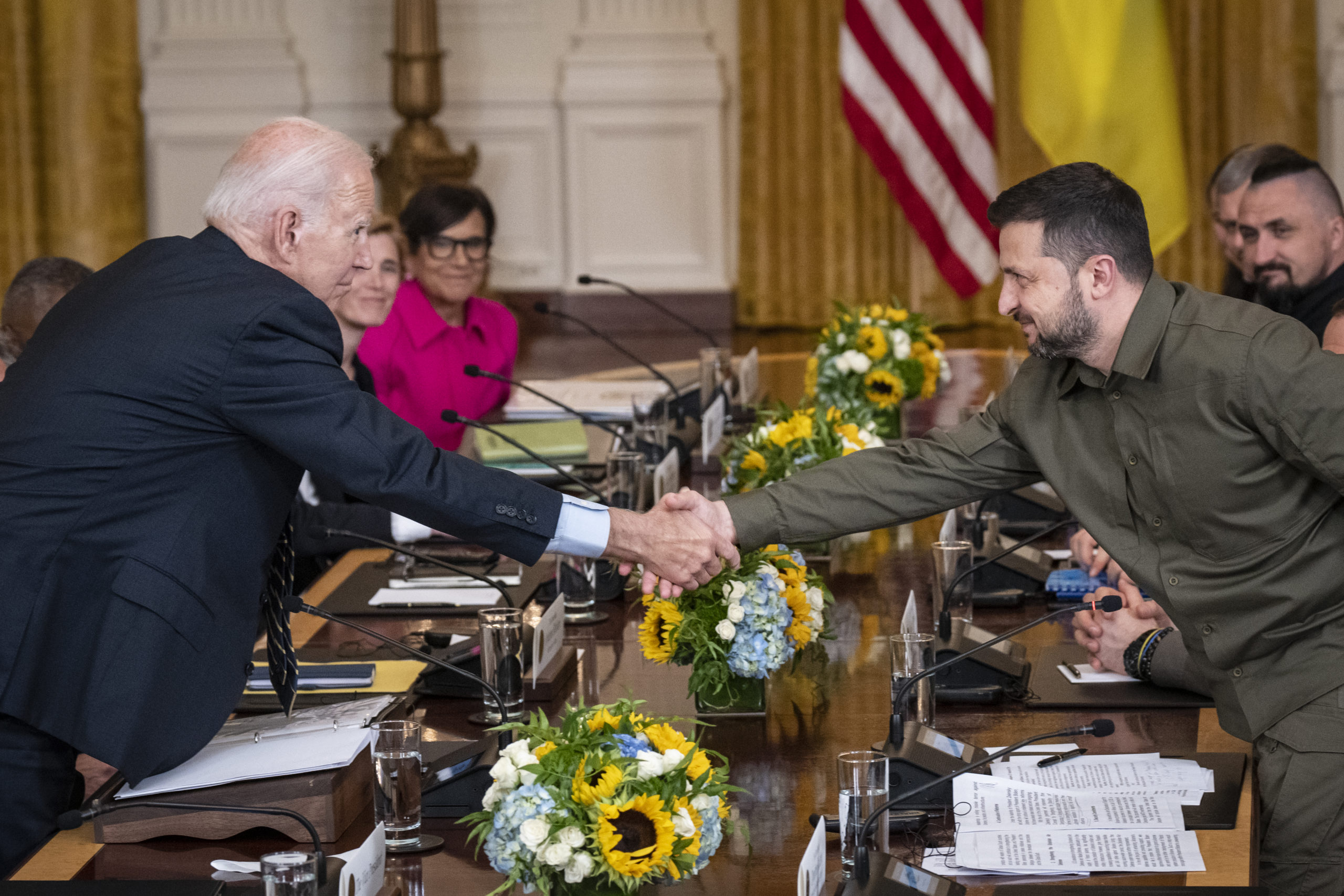 U.S. President Joe Biden shakes hands with President of Ukraine Volodymyr Zelensky after a meeting in the East Room of the White House September 21, 2023 in Washington, DC. Zelensky is in the nation's capital to meet with President Biden and Congressional lawmakers after attending the United Nations General Assembly in New York. (Photo by Drew Angerer/Getty Images)