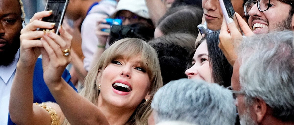 Deepfake Porn Images Of Taylor Swift Enrage Fans How Is This Not Considered Sexual Assault