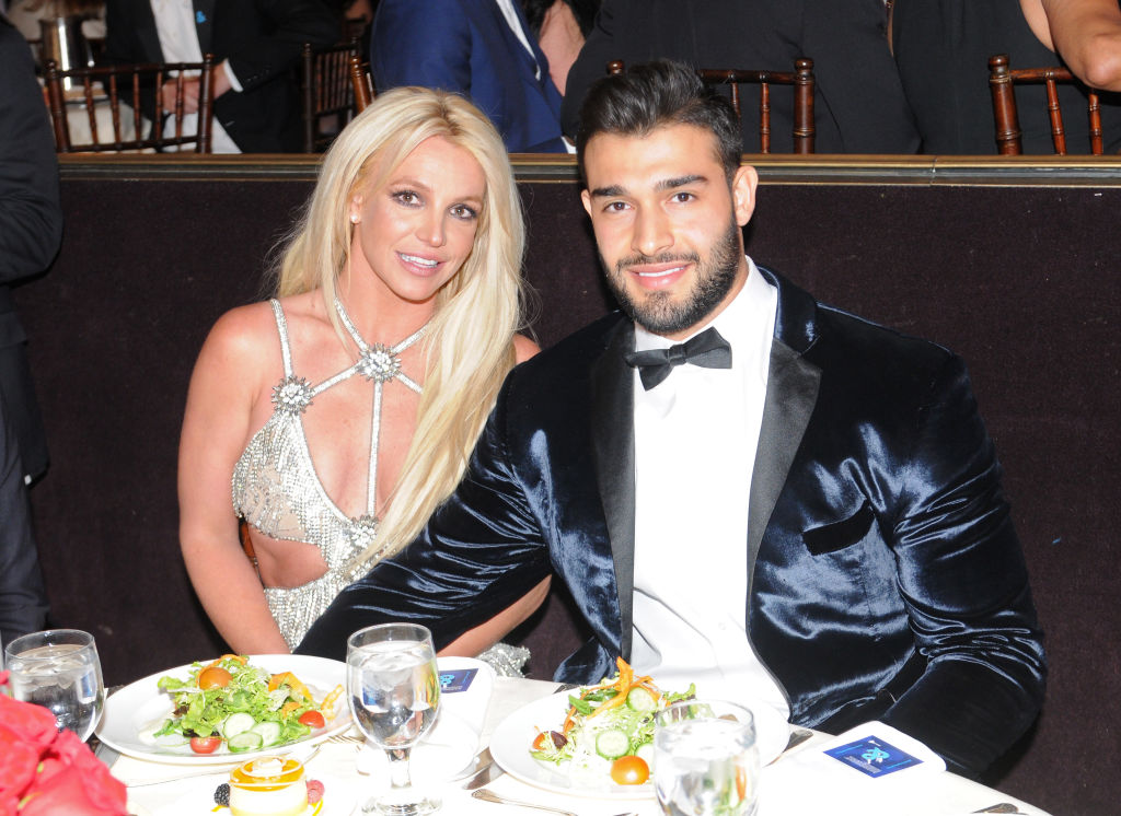 BEVERLY HILLS, CA - APRIL 12: Honoree Britney Spears (L) and Sam Asghari attend the 29th Annual GLAAD Media Awards at The Beverly Hilton Hotel on April 12, 2018 in Beverly Hills, California. (Photo by Vivien Killilea/Getty Images for GLAAD)