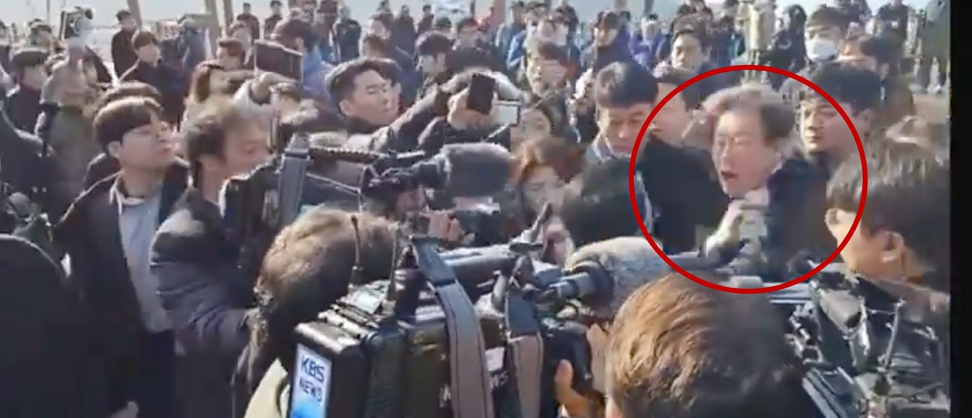 Video Appears To Show South Korean Opposition Leader Getting Stabbed In The Neck During Tour Site Visit