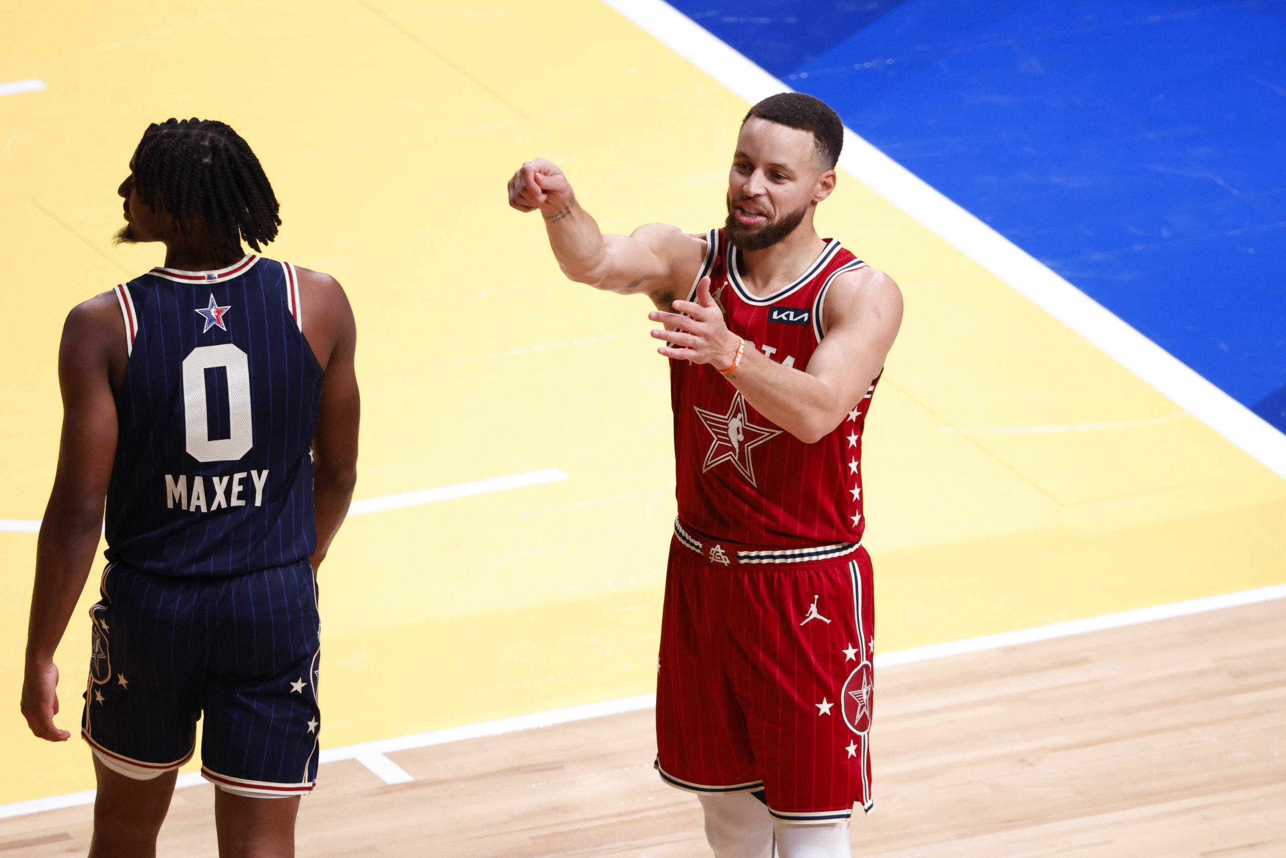 INDIANAPOLIS, INDIANA - FEBRUARY 18: Stephen Curry #30 of the Golden State Warriors and Western Conference All-Stars reacts in the second quarter against the Eastern Conference All-Stars during the 2024 NBA All-Star Game at Gainbridge Fieldhouse on February 18, 2024 in Indianapolis, Indiana. Justin Casterline/Getty Images