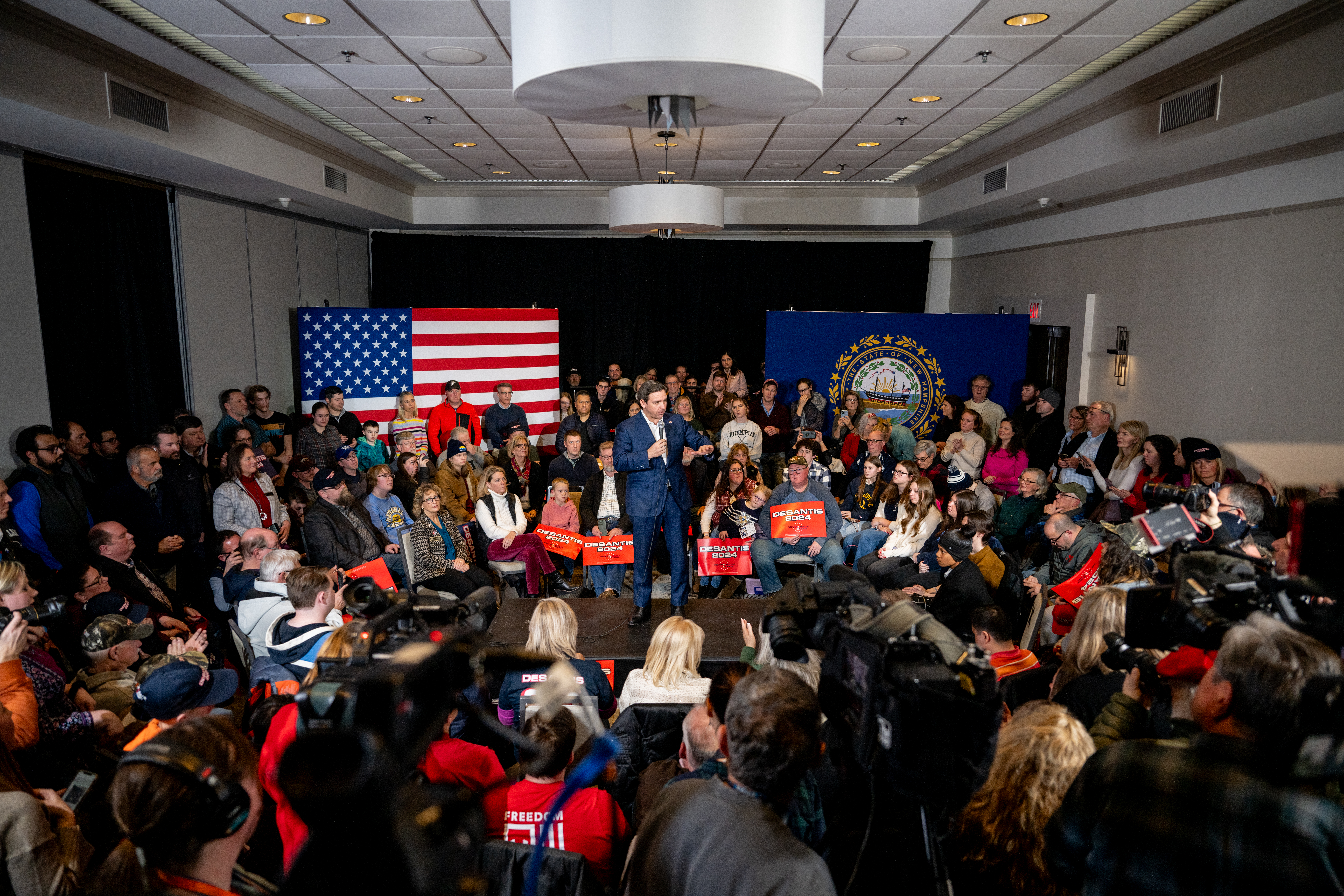 NASHUA, NEW HAMPSHIRE - JANUARY 19: Republican presidential candidate, Florida Gov. Ron DeSantis speaks to supporters during a campaign rally at the Courtyard by Marriott Nashua on January 19, 2024 in Nashua, New Hampshire. DeSantis continues campaigning in New Hampshire ahead of that state's primary on January 23. (Photo by Brandon Bell/Getty Images)