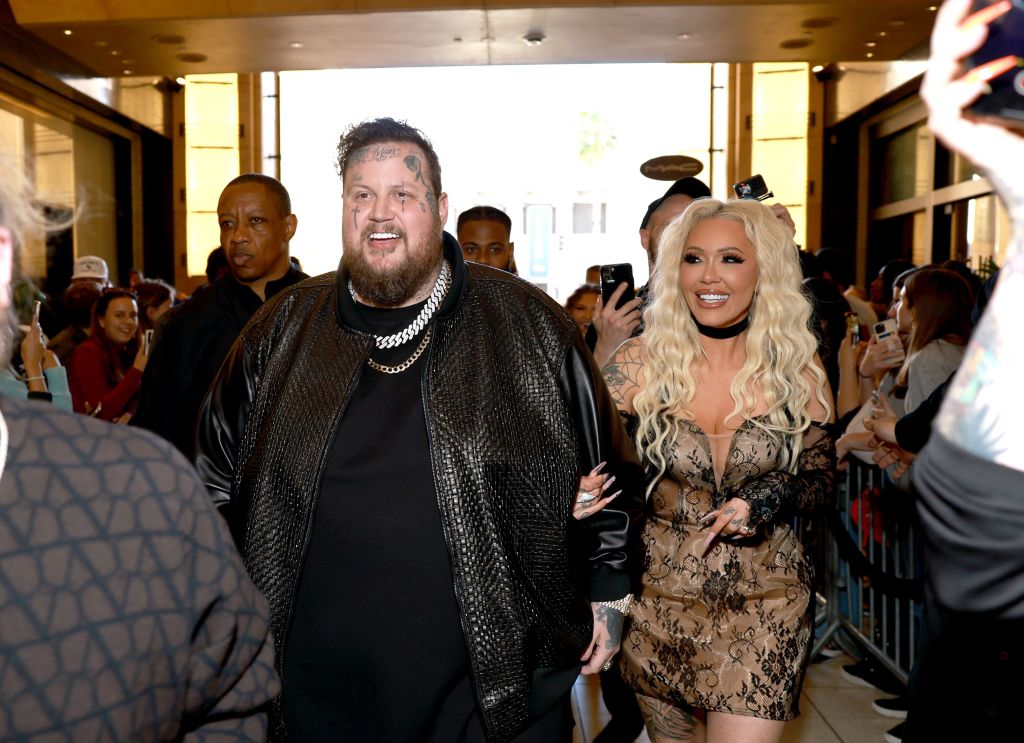 LOS ANGELES, CALIFORNIA - APRIL 01: (FOR EDITORIAL USE ONLY) (L-R) Jelly Roll and Bunnie Xo attend the 2024 iHeartRadio Music Awards at Dolby Theatre in Los Angeles, California on April 01, 2024. Broadcasted live on FOX. (Photo by Matt Winkelmeyer/Getty Images for iHeartRadio)