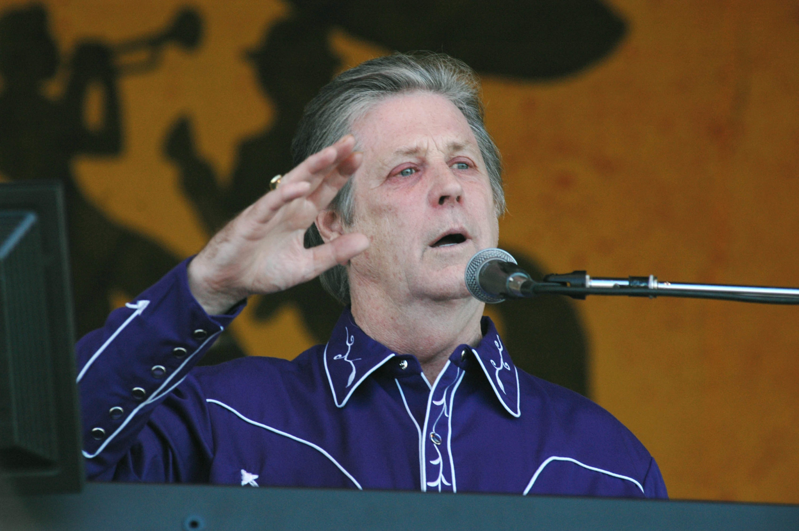 Former Beach Boy Brian Wilson performs at the 36th annual New Orleans Jazz & Heritage Festival, April 24, 2005. The Festival continues through May 1. REUTERS/David Rae Morris drm