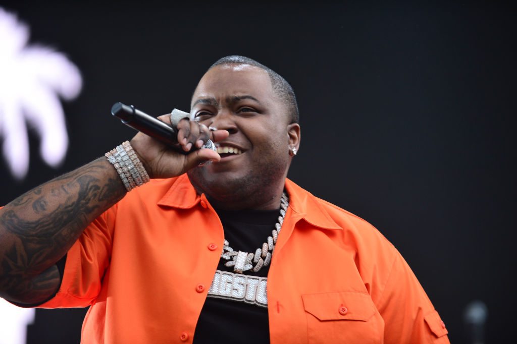 MIAMI, FL - JUNE 03: Sean Kingston performs live on stage during "Hot Summer Night" concert at FPL Solar Amphitheater at Bayfront Park on June 3, 2023 in Miami, Florida. (Photo by Johnny Louis/Getty Images)